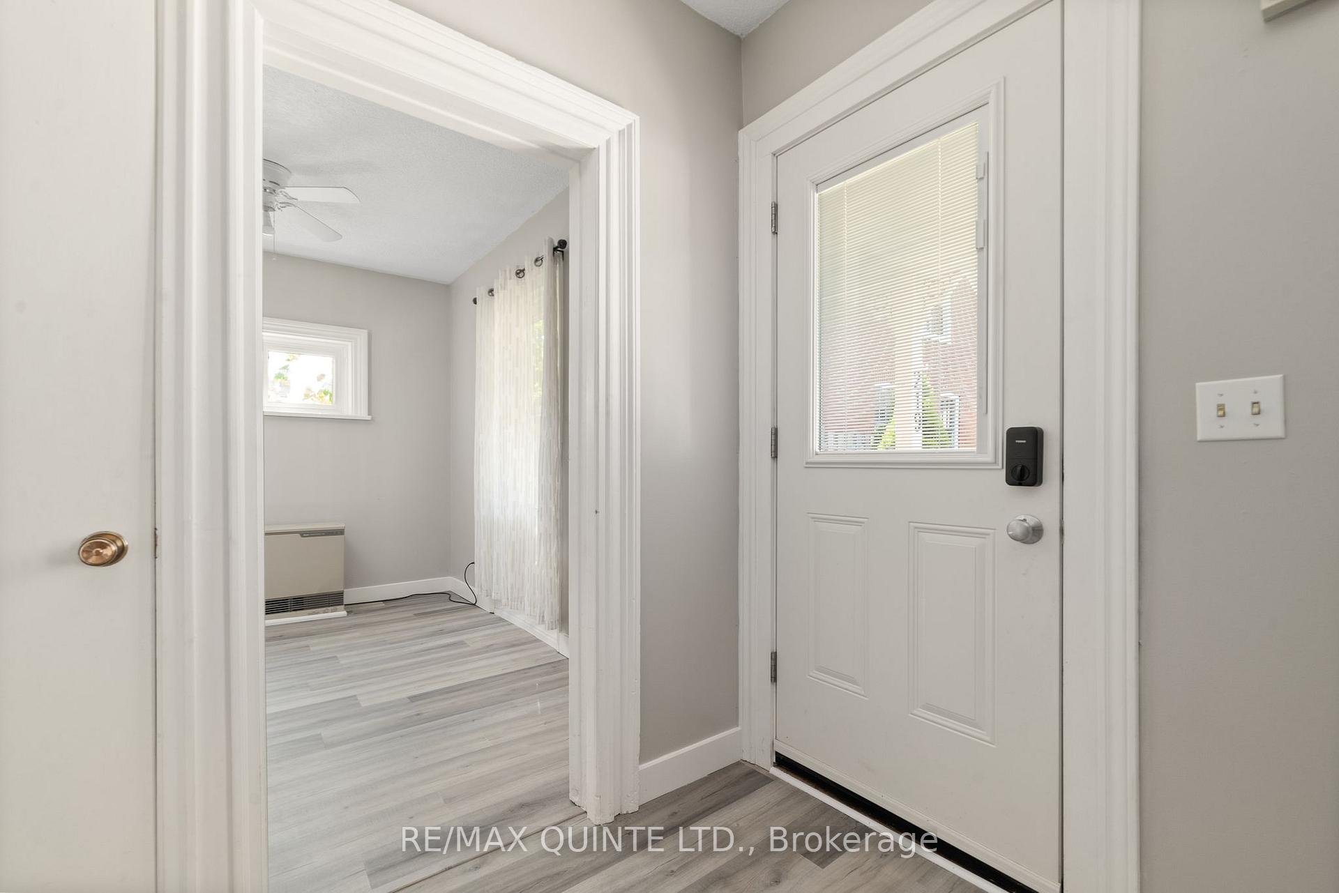 Photo 7 of 219-221 Ann Street, Belleville, Belleville Ward — HOMEH
