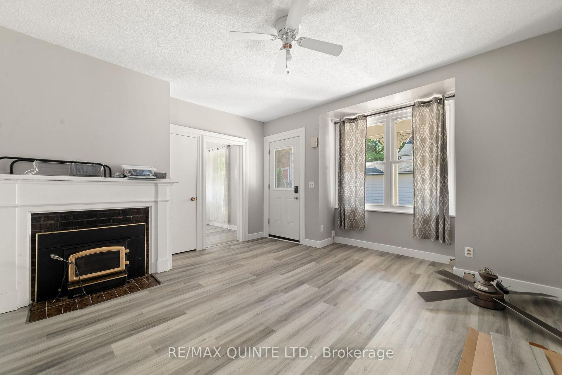 Photo 12 of 219-221 Ann Street, Belleville, Belleville Ward — HOMEH