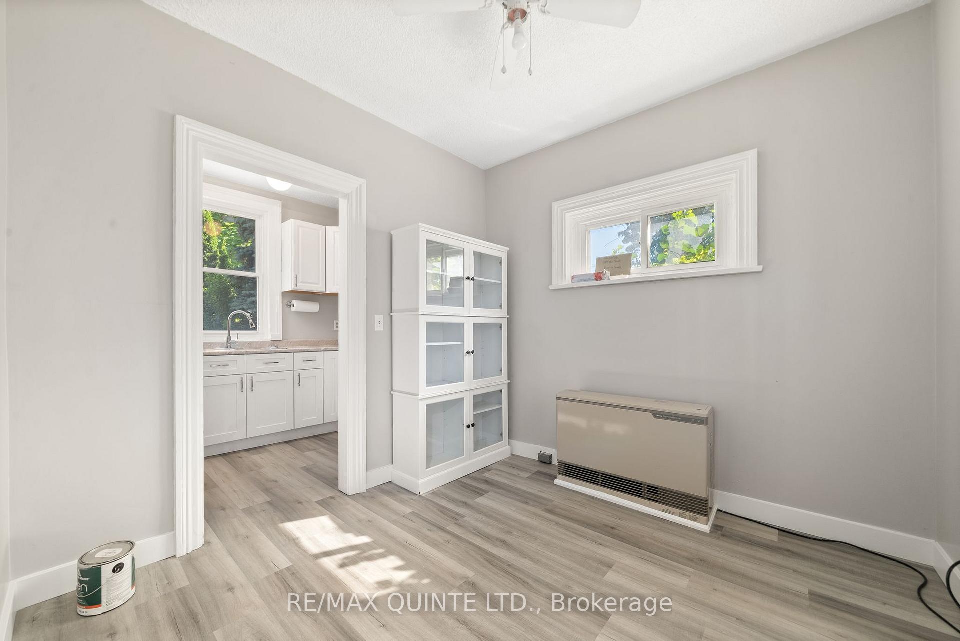 Photo 9 of 219-221 Ann Street, Belleville, Belleville Ward — HOMEH
