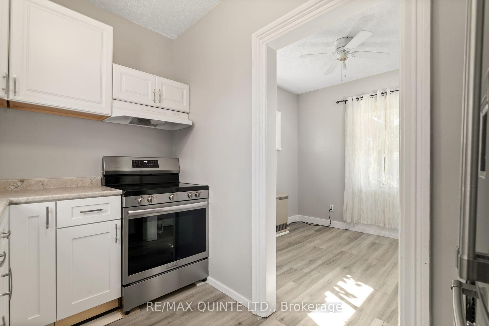 Photo 8 of 219-221 Ann Street, Belleville, Belleville Ward — HOMEH