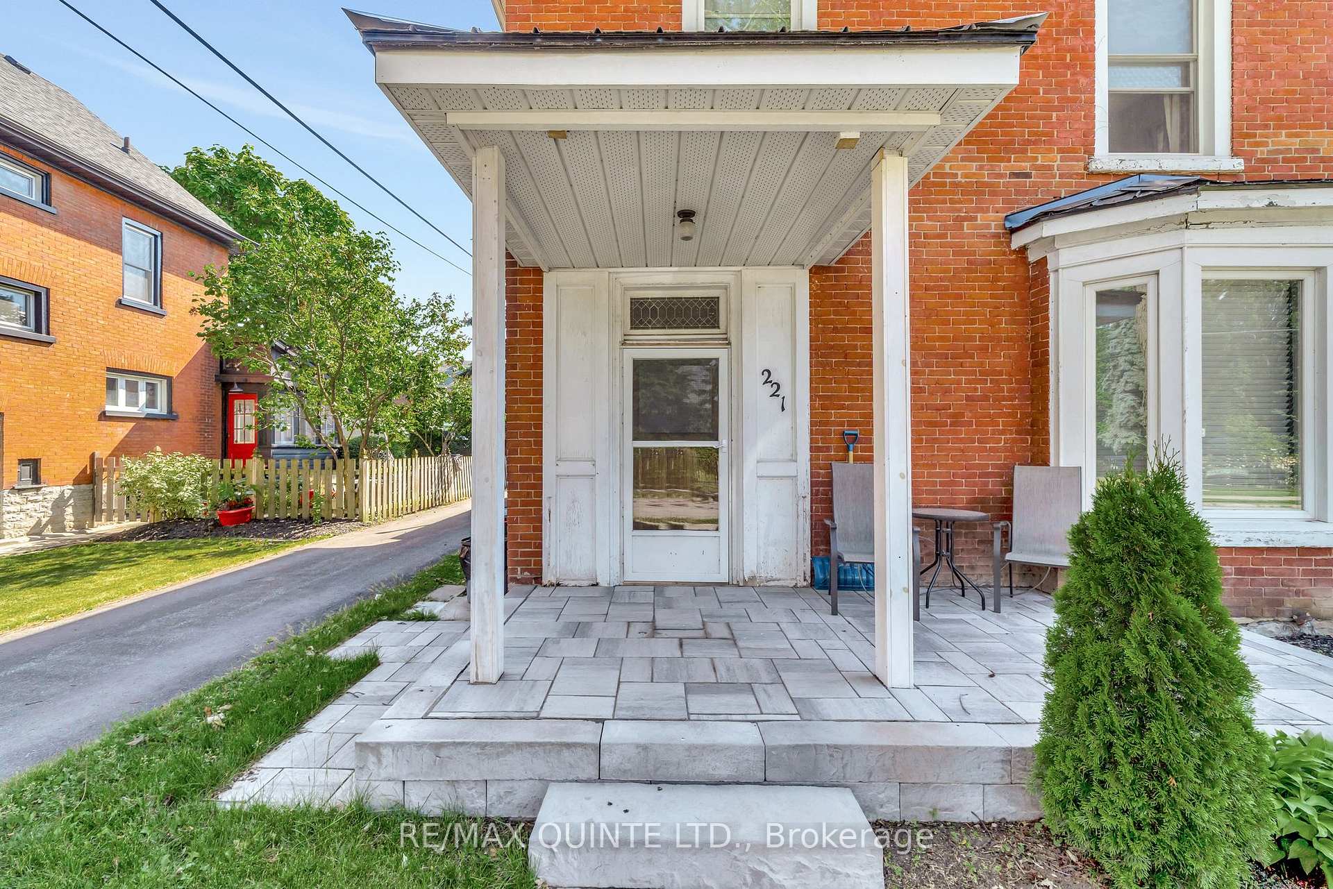 Photo 26 of 219-221 Ann Street, Belleville, Belleville Ward — HOMEH