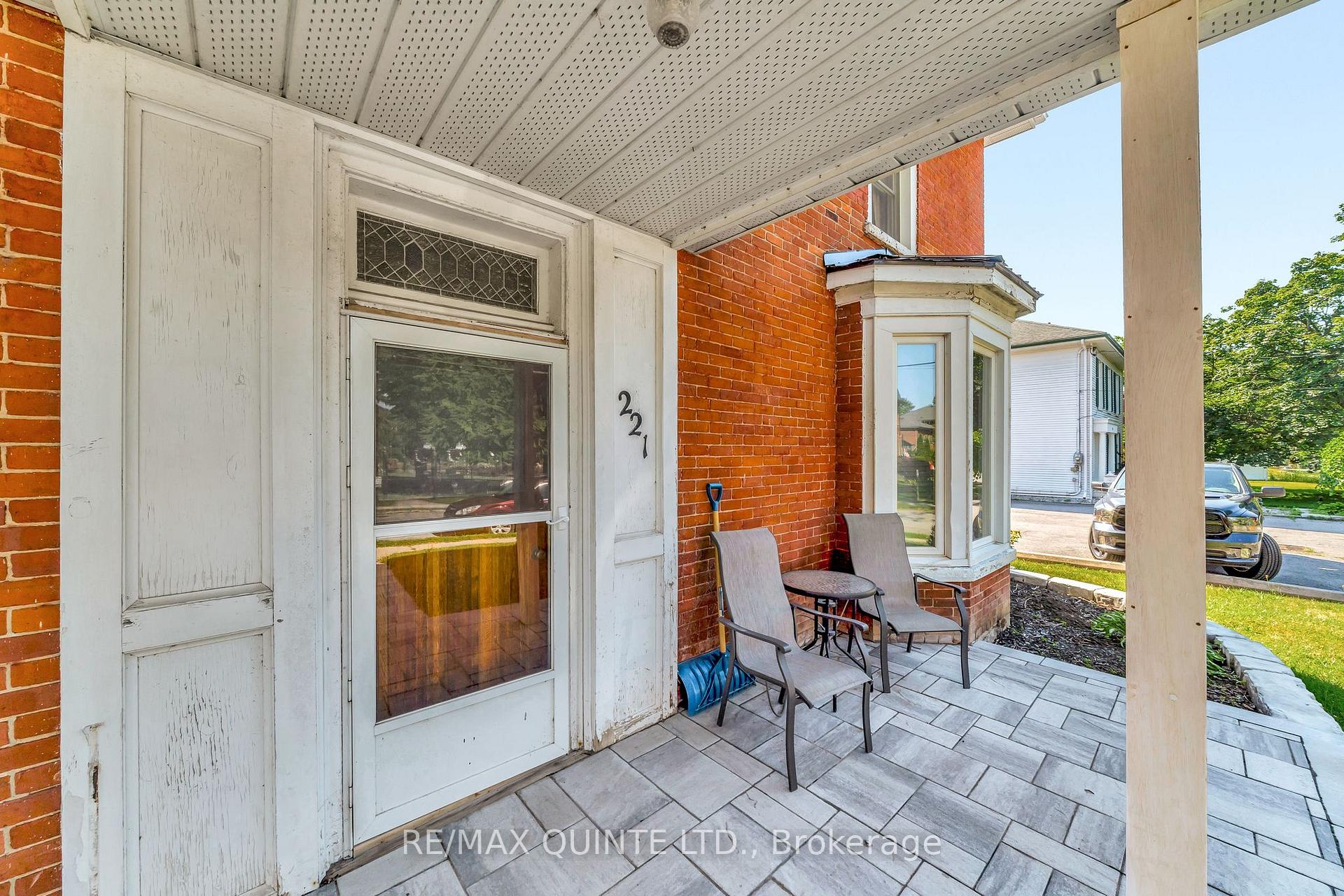 Photo 23 of 219-221 Ann Street, Belleville, Belleville Ward — HOMEH