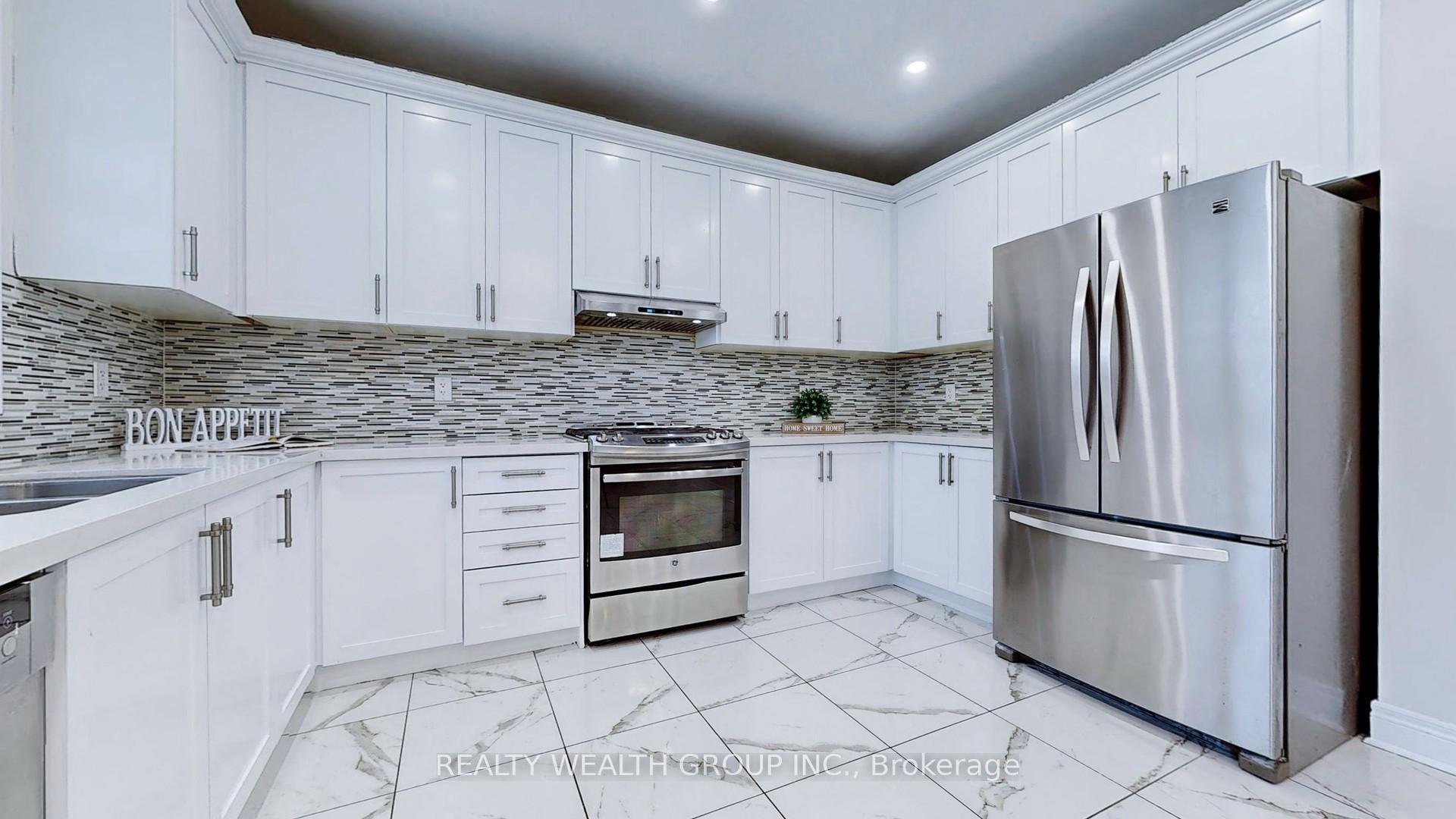 Photo 10 of 12 Stonecrop Road, Brampton, Bram West — HOMEH