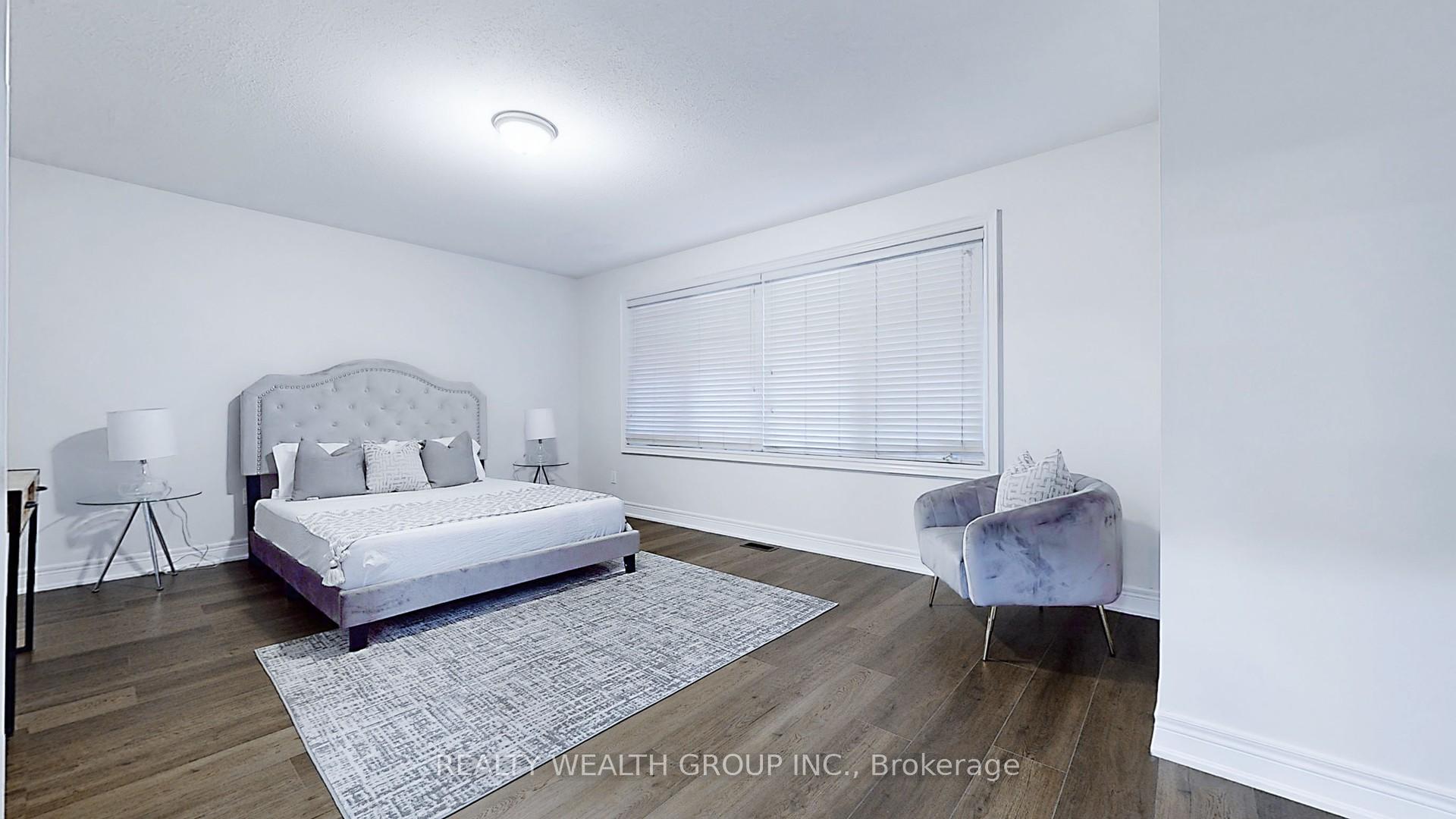 Photo 12 of 12 Stonecrop Road, Brampton, Bram West — HOMEH