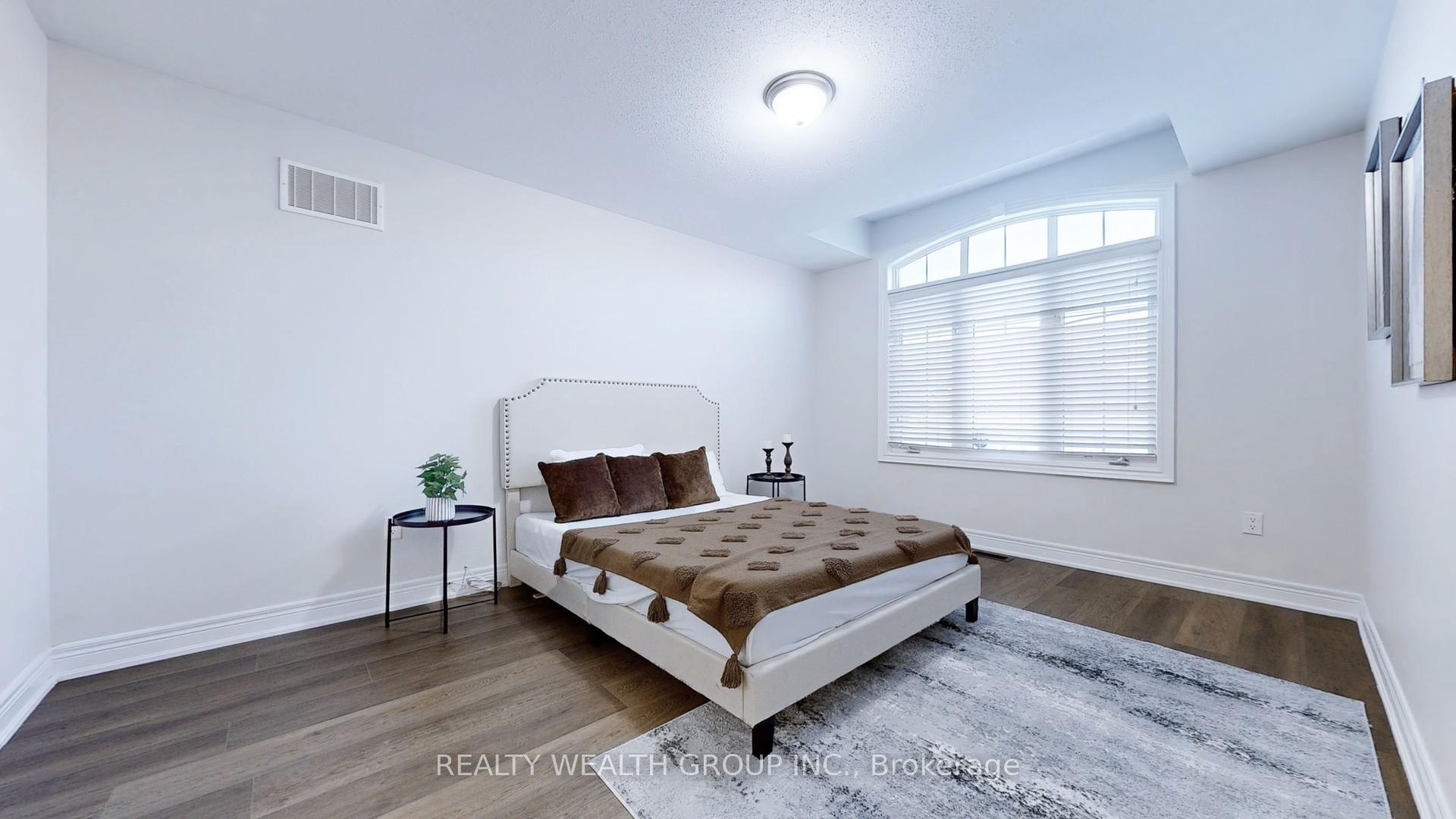 Photo 21 of 12 Stonecrop Road, Brampton, Bram West — HOMEH