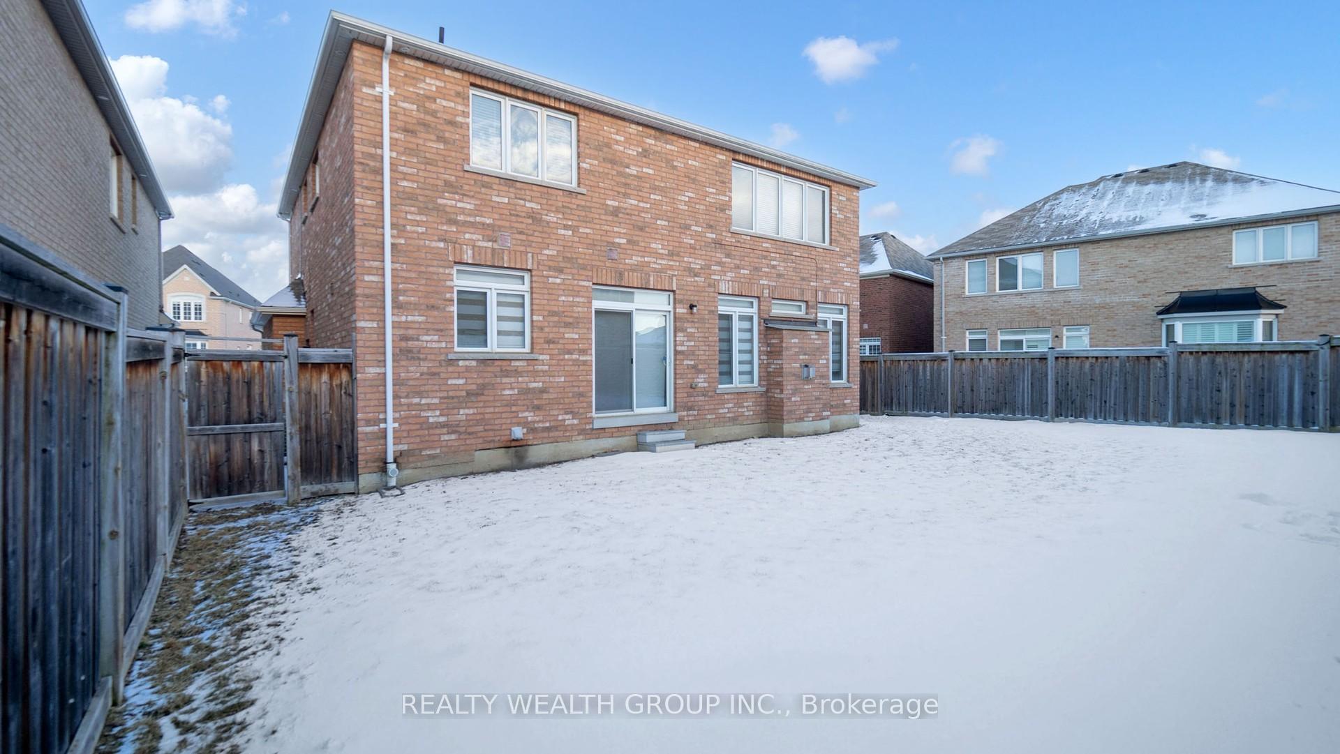 Photo 28 of 12 Stonecrop Road, Brampton, Bram West — HOMEH