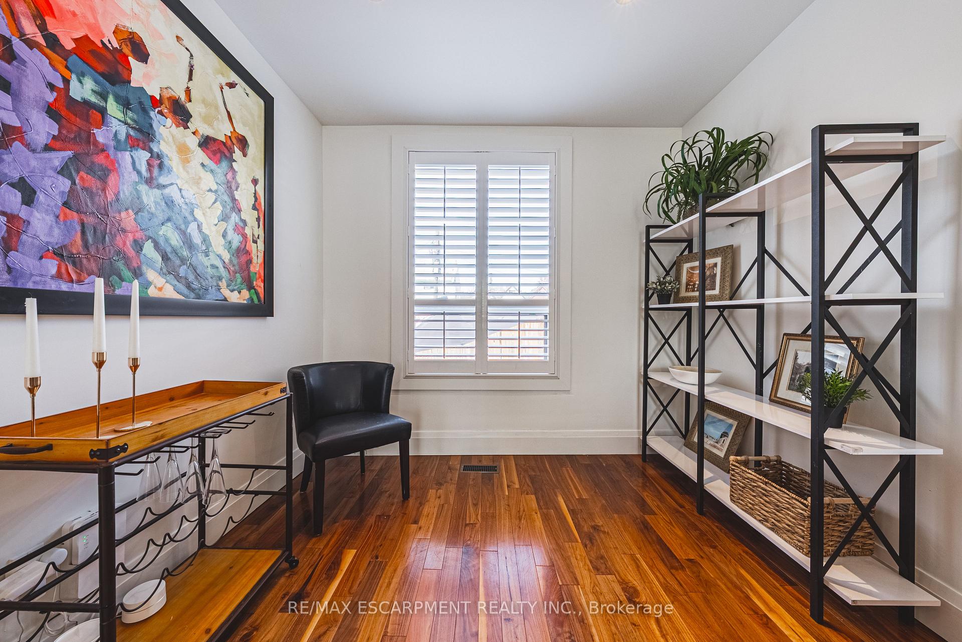 Photo 4 of 78 Colbourne Street, Hamilton, Strathcona — HOMEH