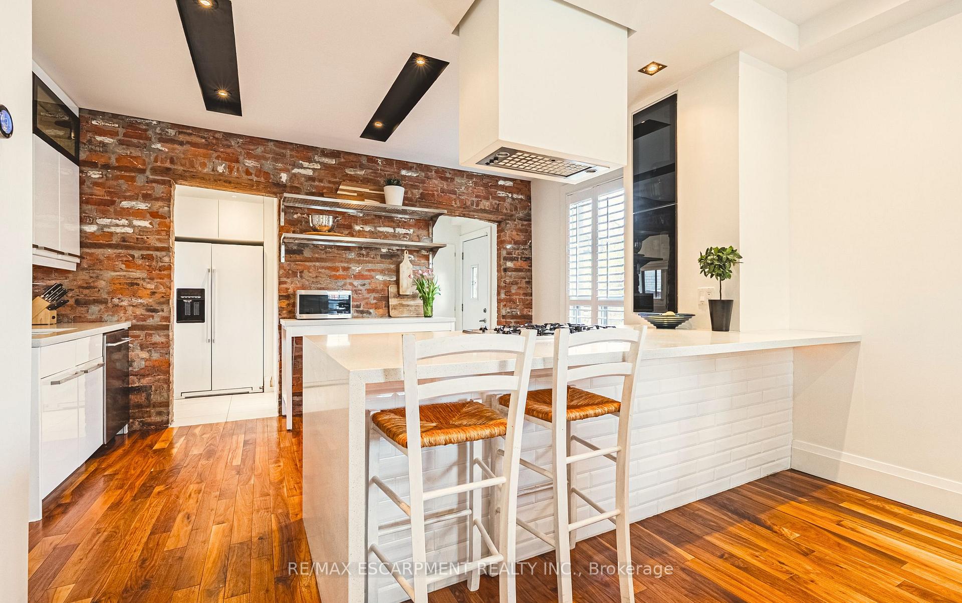Photo 7 of 78 Colbourne Street, Hamilton, Strathcona — HOMEH