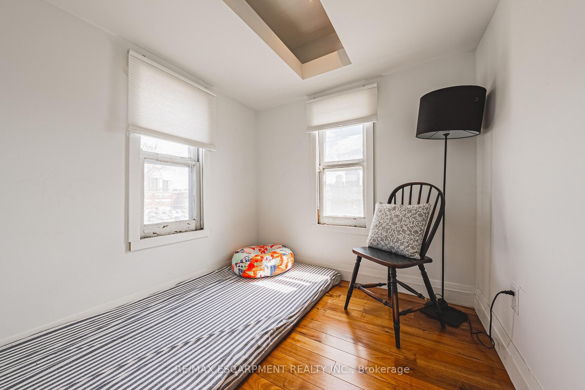 Photo 22 of 78 Colbourne Street, Hamilton, Strathcona — HOMEH