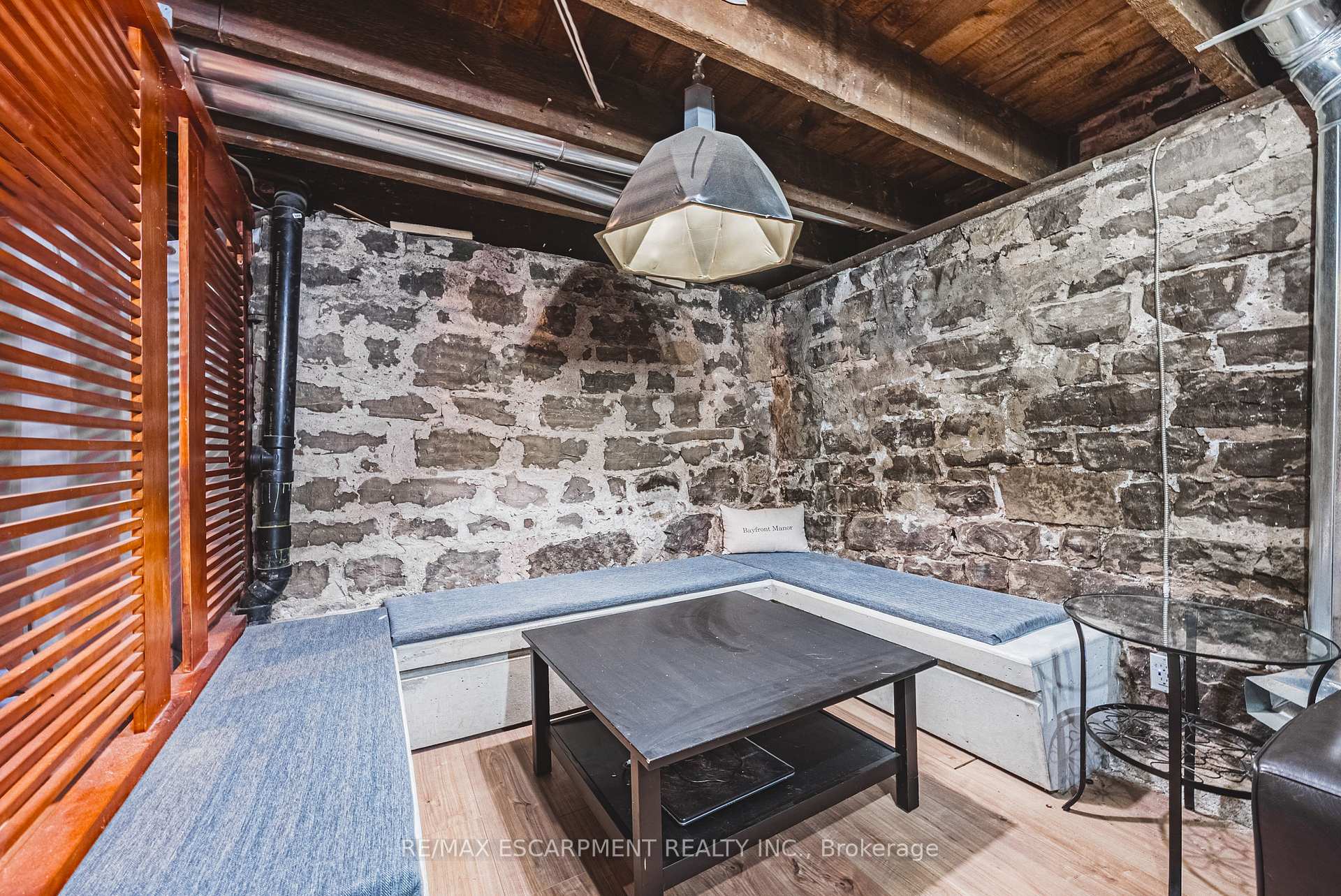 Photo 33 of 78 Colbourne Street, Hamilton, Strathcona — HOMEH