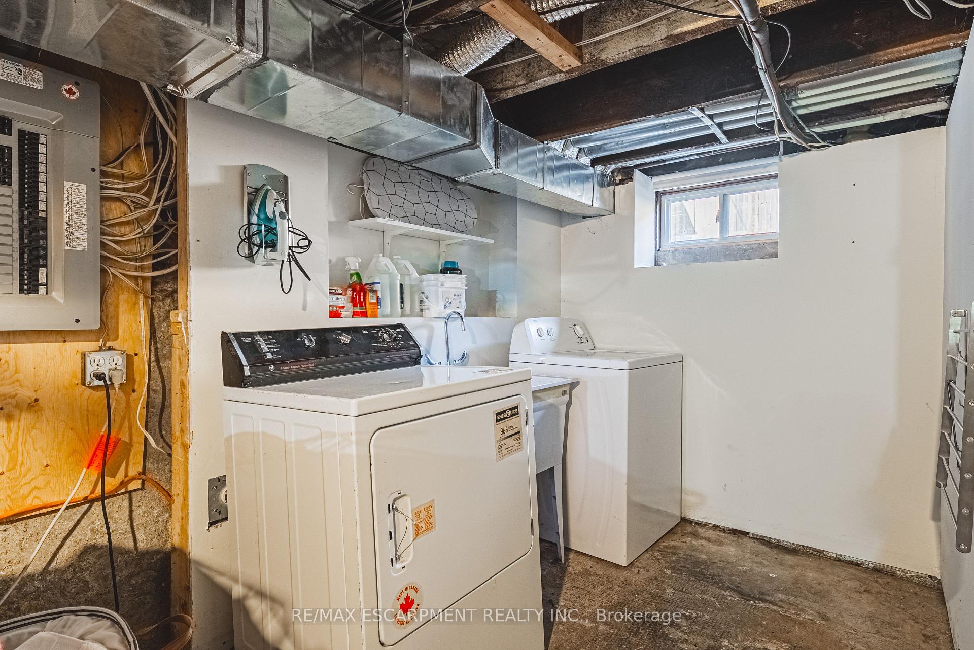 Photo 43 of 78 Colbourne Street, Hamilton, Strathcona — HOMEH