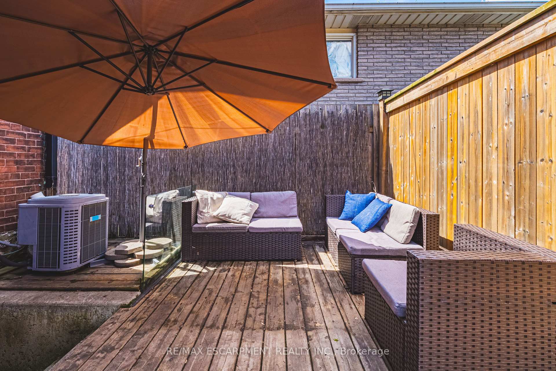 Photo 32 of 78 Colbourne Street, Hamilton, Strathcona — HOMEH