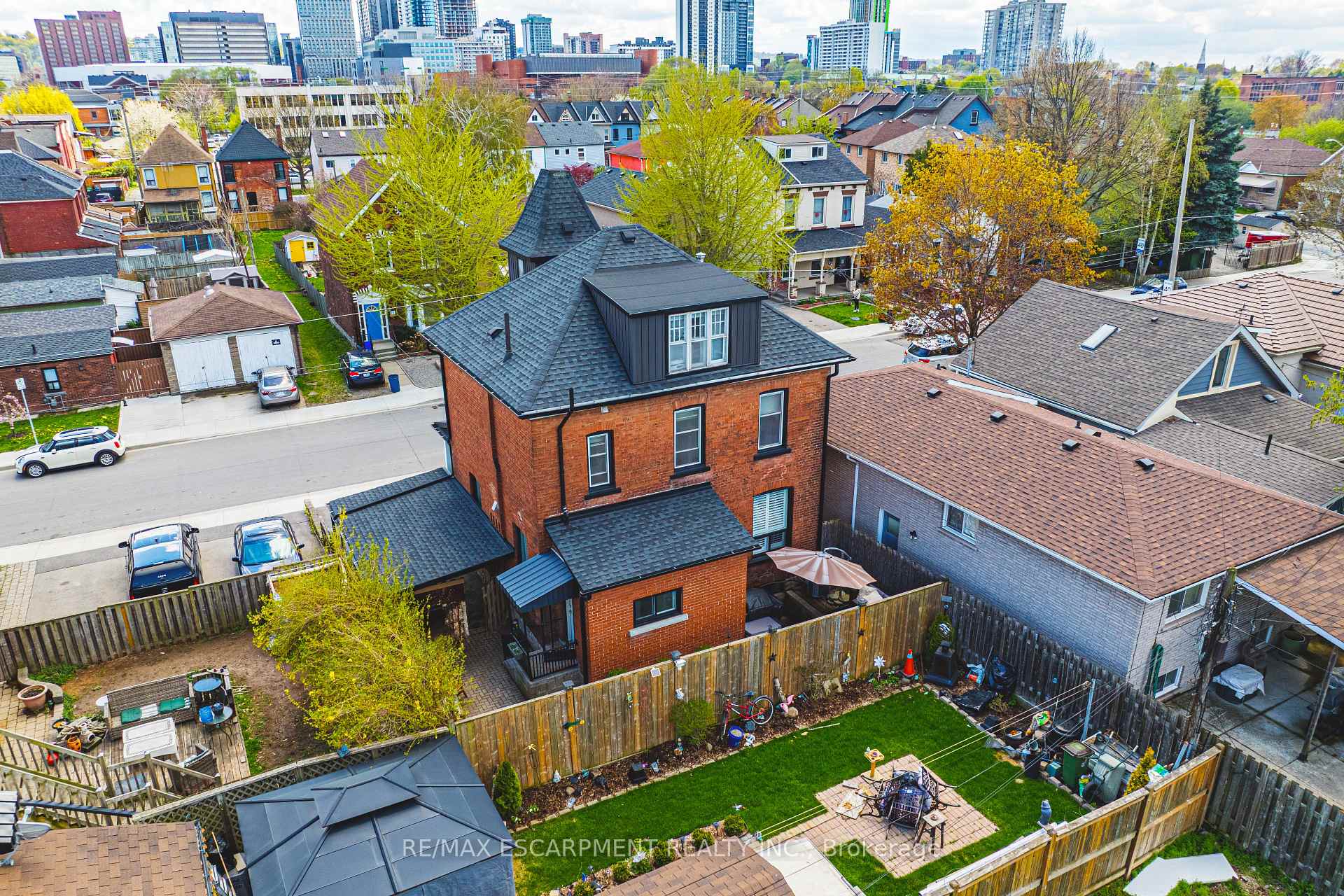 Photo 38 of 78 Colbourne Street, Hamilton, Strathcona — HOMEH