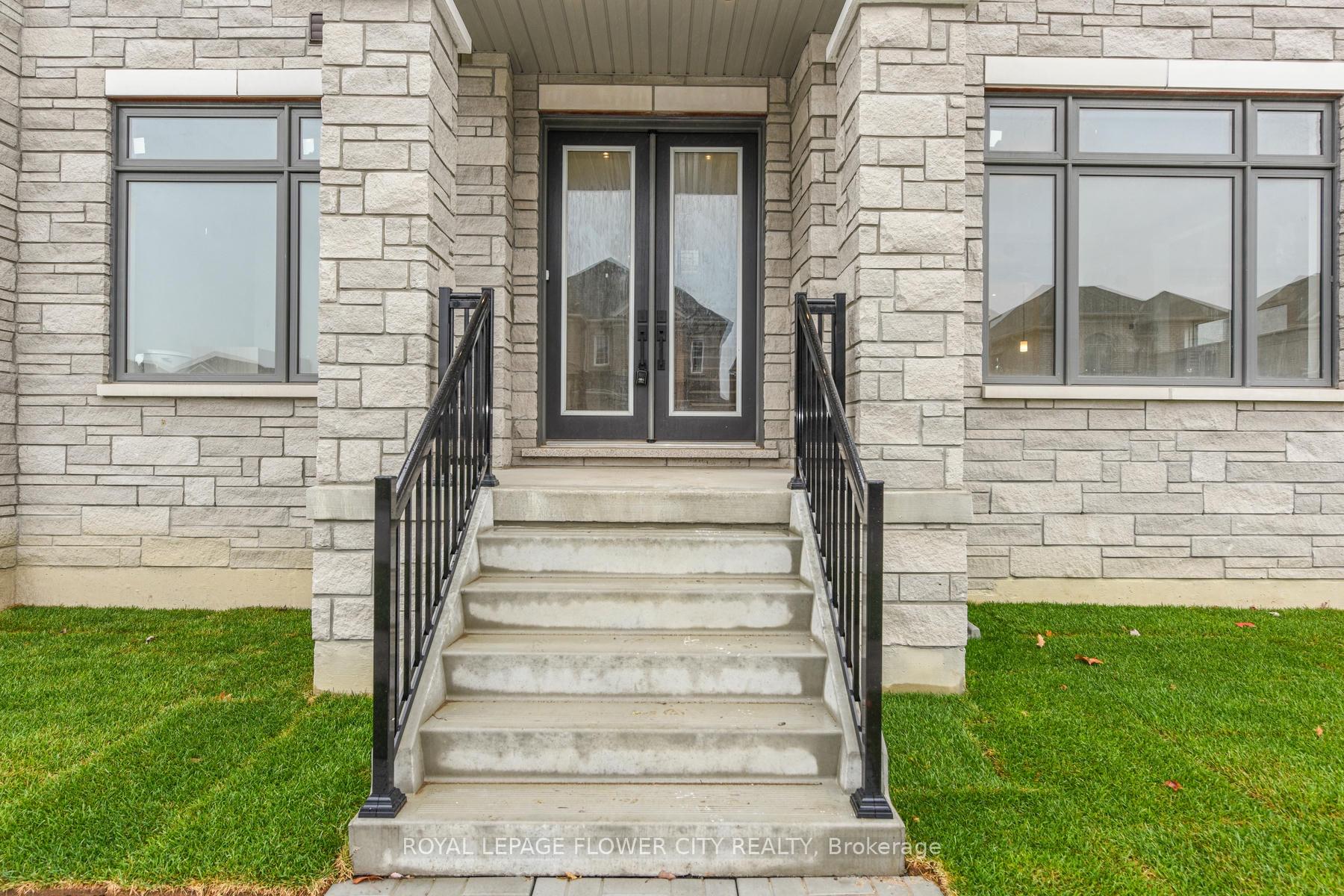 Photo 10 of 2 Dolomite Drive, Brampton, Bram East — HOMEH