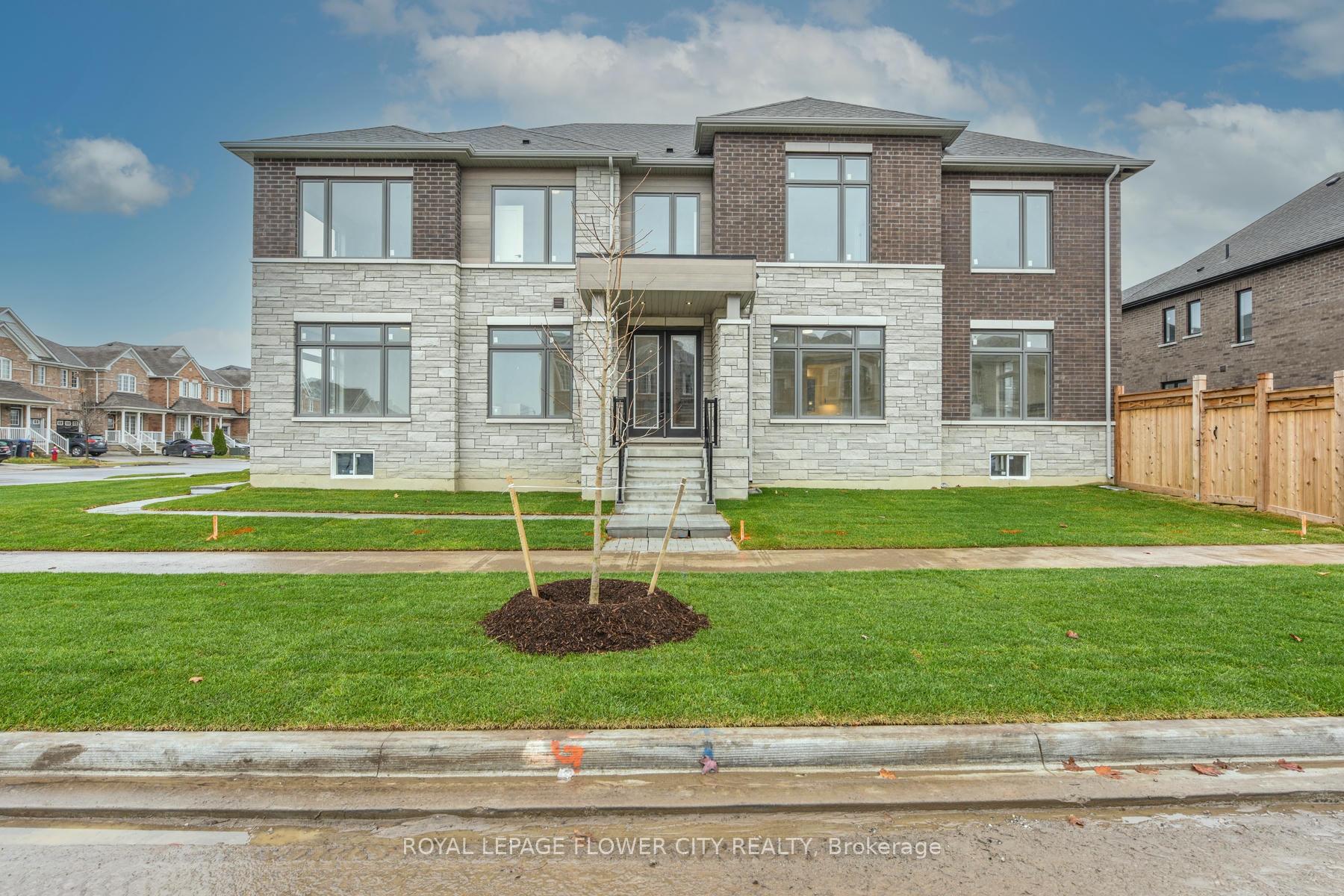 Photo 12 of 2 Dolomite Drive, Brampton, Bram East — HOMEH