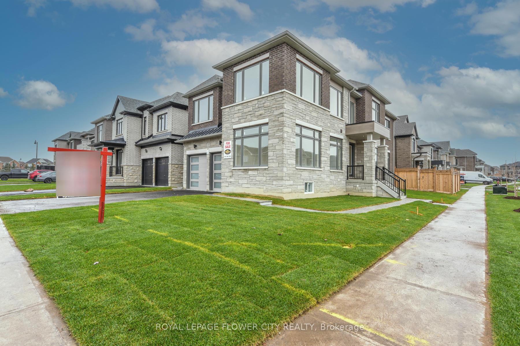 Photo 3 of 2 Dolomite Drive, Brampton, Bram East — HOMEH