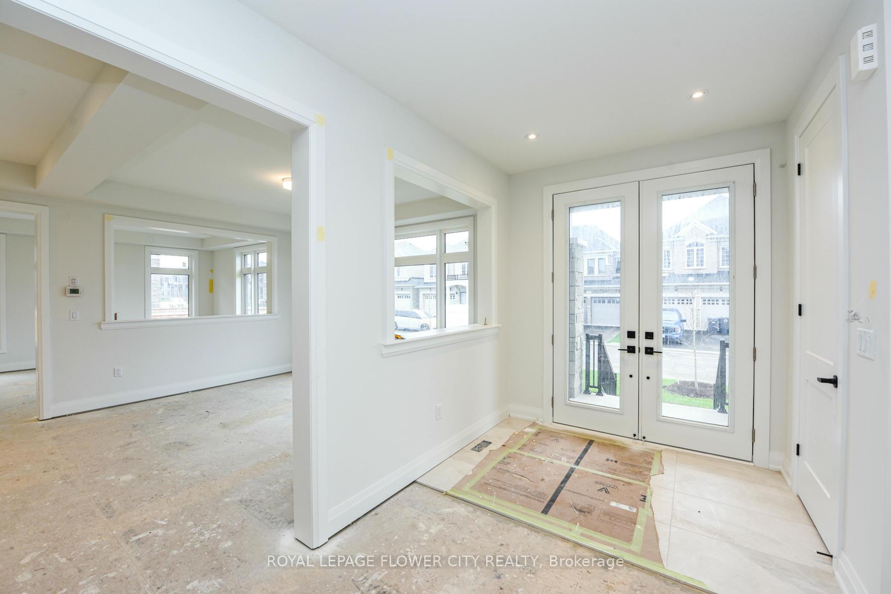 Photo 7 of 2 Dolomite Drive, Brampton, Bram East — HOMEH