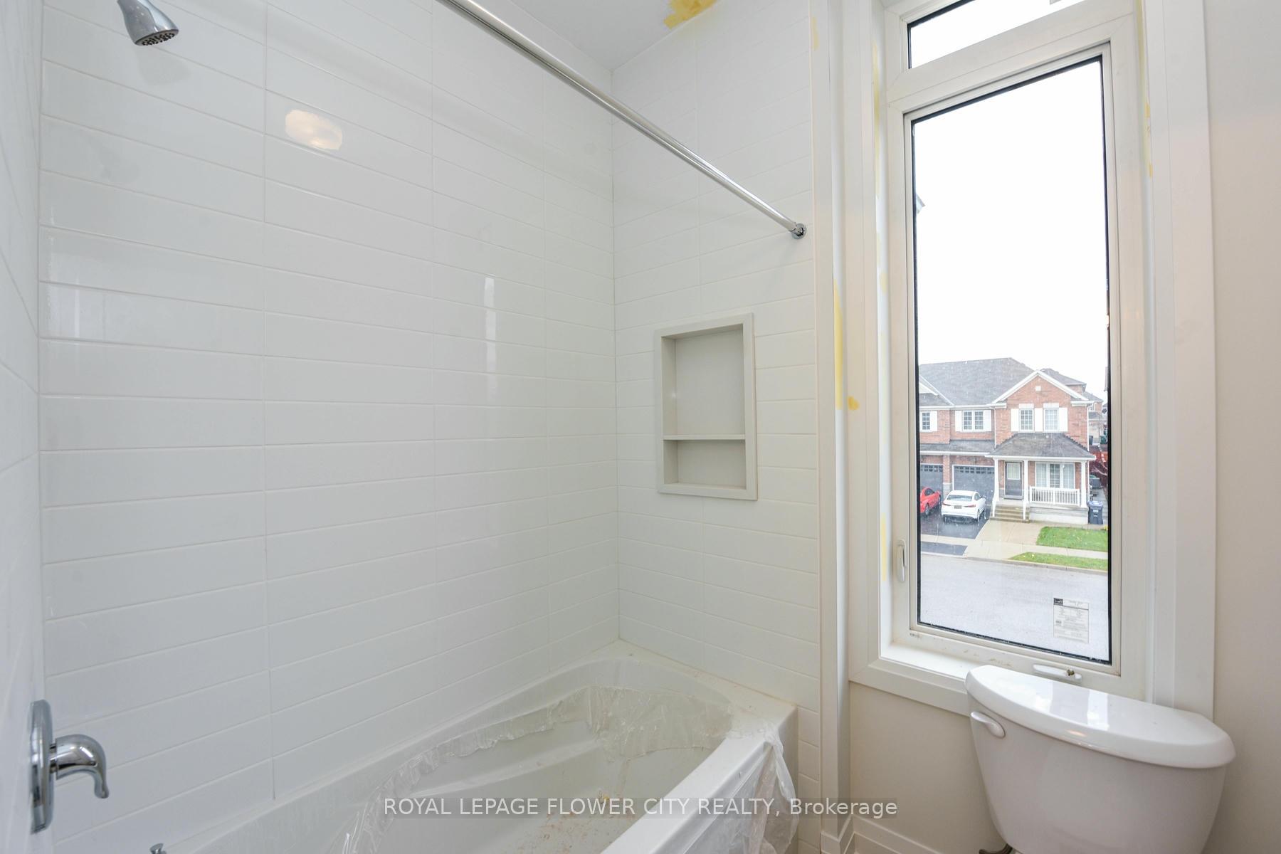 Photo 26 of 2 Dolomite Drive, Brampton, Bram East — HOMEH