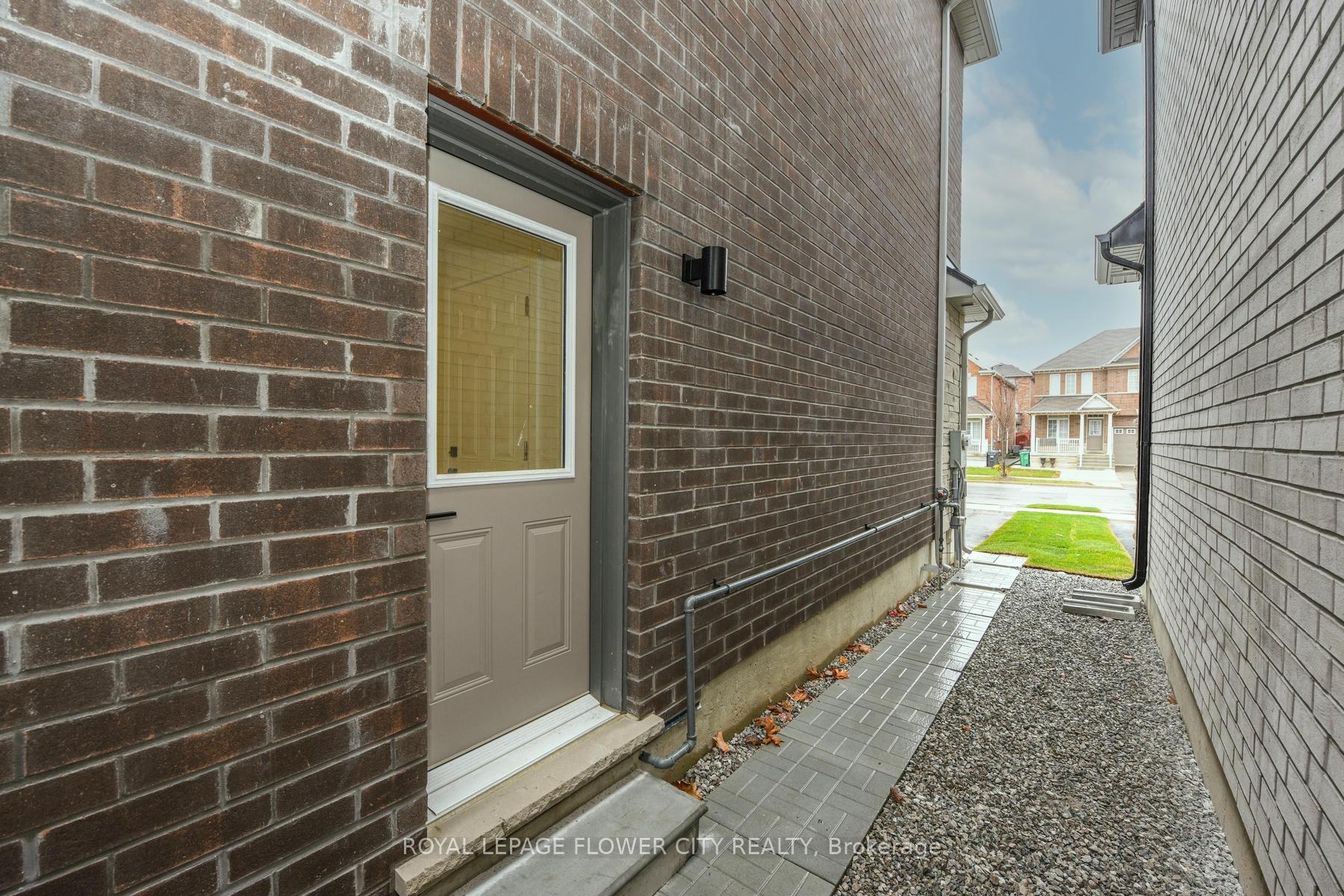 Photo 30 of 2 Dolomite Drive, Brampton, Bram East — HOMEH