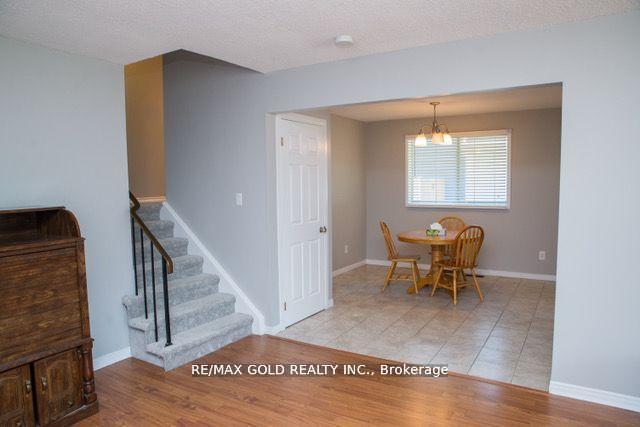 Photo 7 of 169 Hanna Crescent, Sarnia — HOMEH