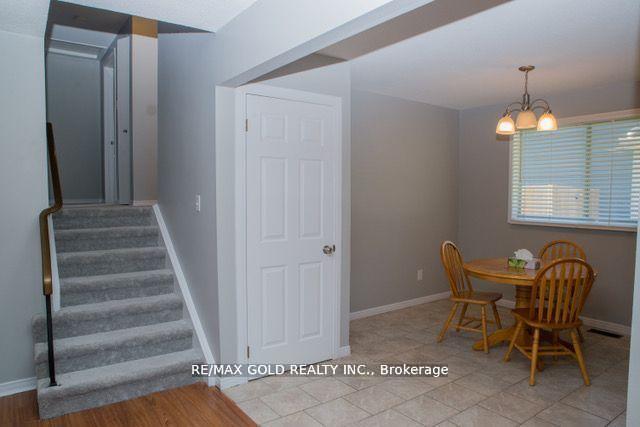 Photo 8 of 169 Hanna Crescent, Sarnia — HOMEH