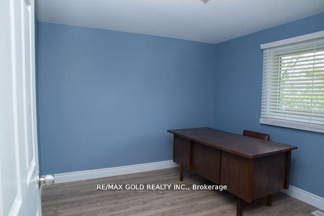 Photo 11 of 169 Hanna Crescent, Sarnia — HOMEH