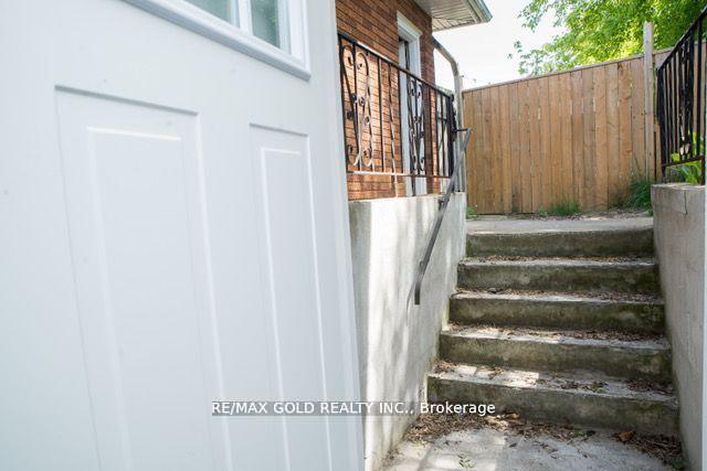 Photo 24 of 169 Hanna Crescent, Sarnia — HOMEH