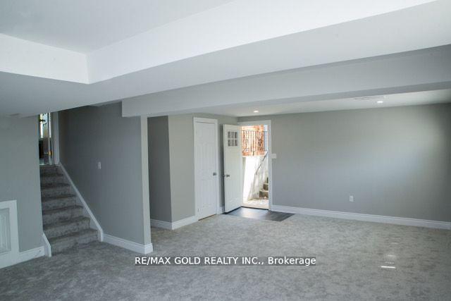 Photo 35 of 169 Hanna Crescent, Sarnia — HOMEH