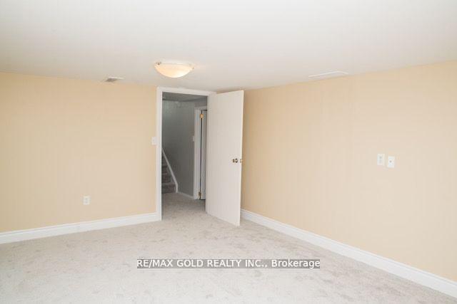 Photo 36 of 169 Hanna Crescent, Sarnia — HOMEH