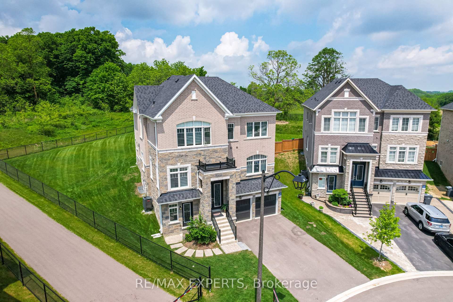 Photo 1 of 57 Arthur Griffin Crescent, Caledon, Caledon East — HOMEH