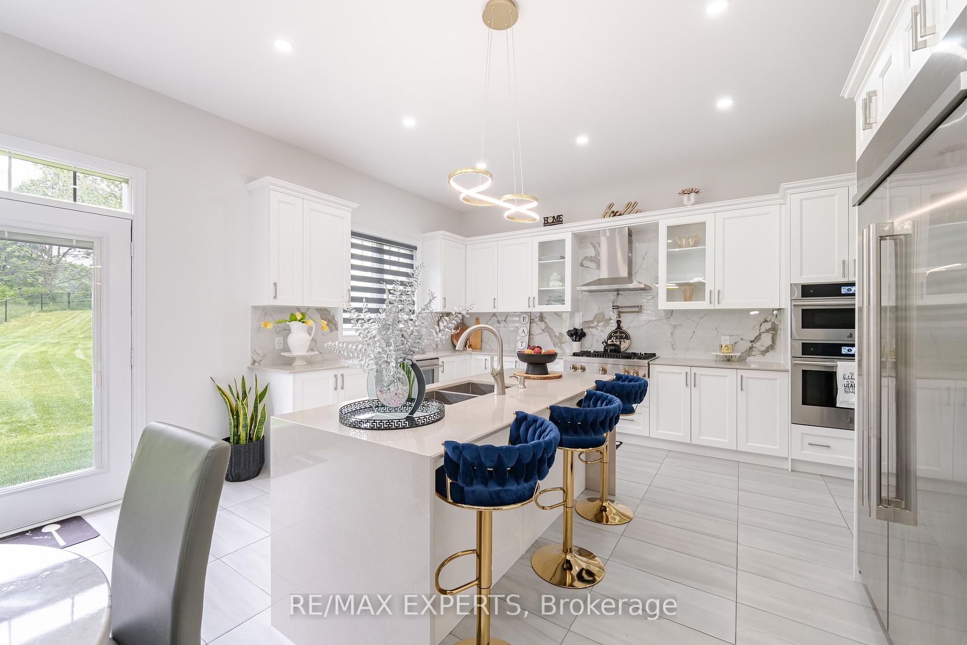 Photo 5 of 57 Arthur Griffin Crescent, Caledon, Caledon East — HOMEH