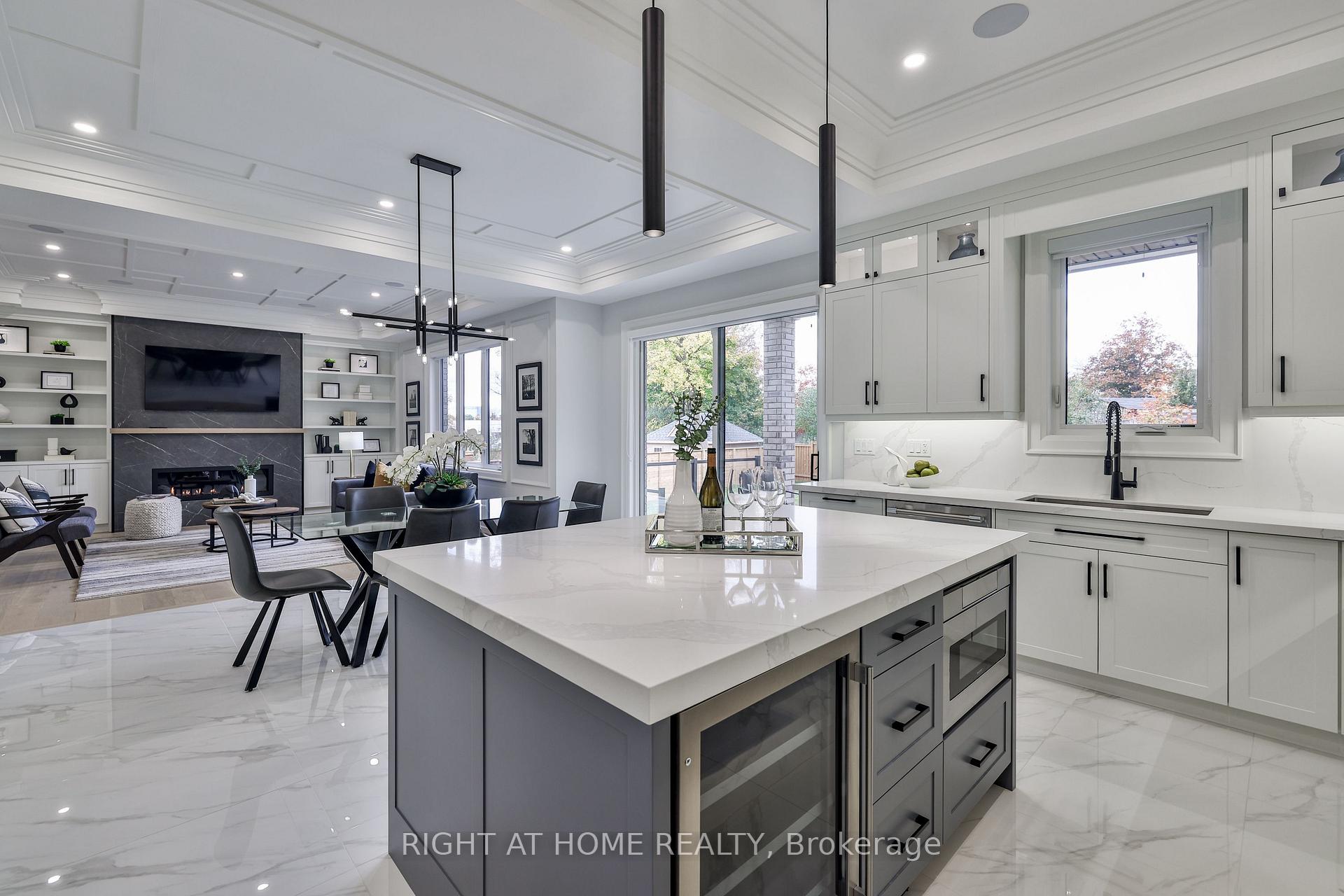 Photo 12 of 8 Hughson Drive, Markham, Buttonville — HOMEH