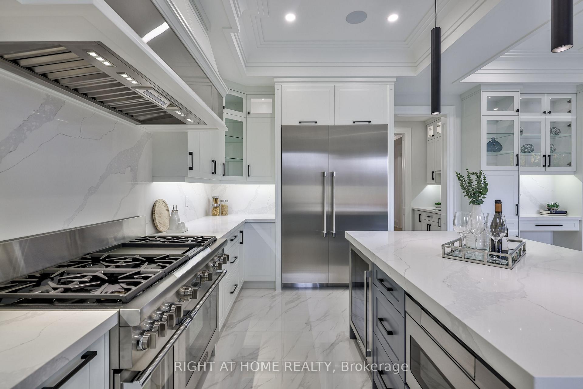 Photo 18 of 8 Hughson Drive, Markham, Buttonville — HOMEH