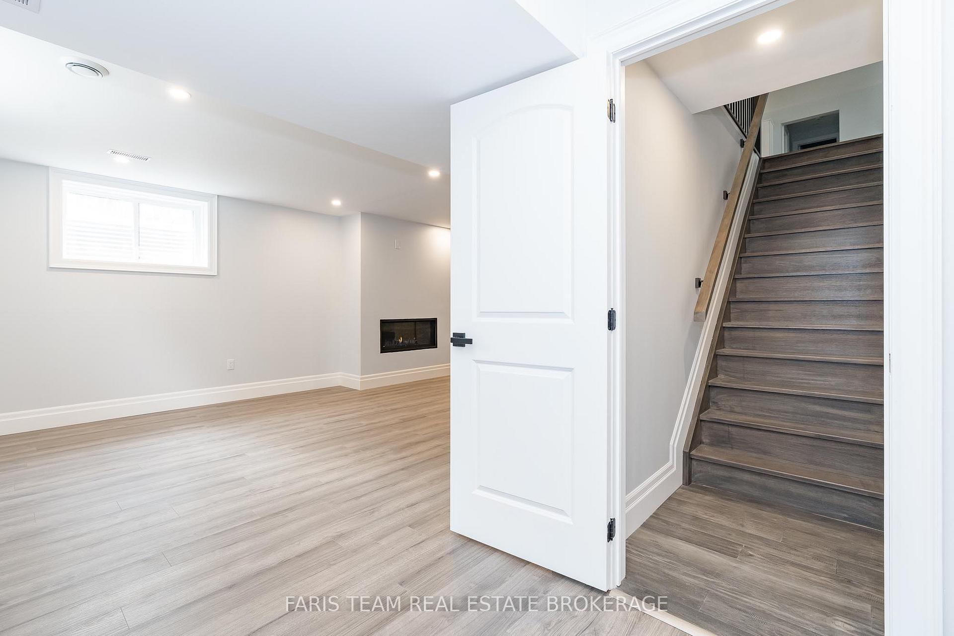 Photo 12 of 1532 Champlain Road, Tiny, Rural Tiny — HOMEH