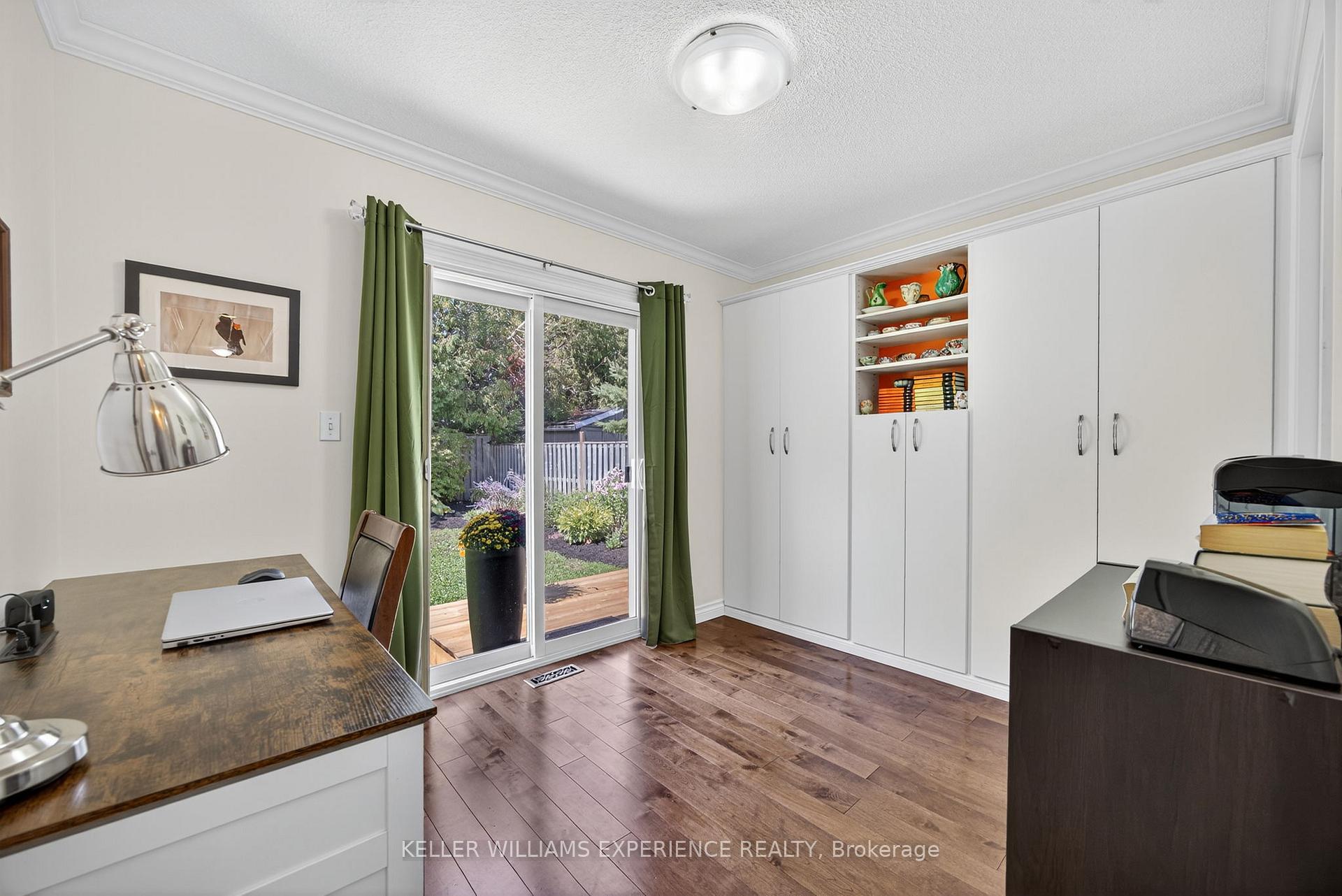 Photo 22 of 38 Assiniboine Drive, Barrie, Holly — HOMEH