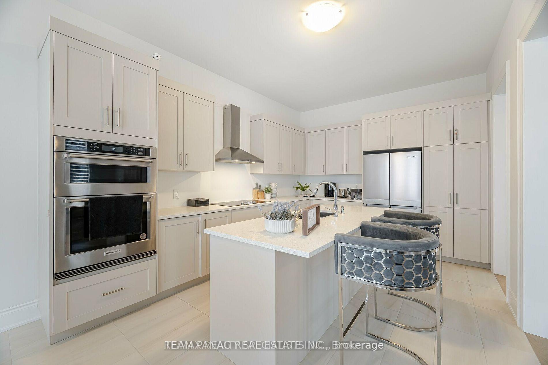 Photo 5 of 98 Raspberry Ridge Avenue, Caledon, Caledon East — HOMEH
