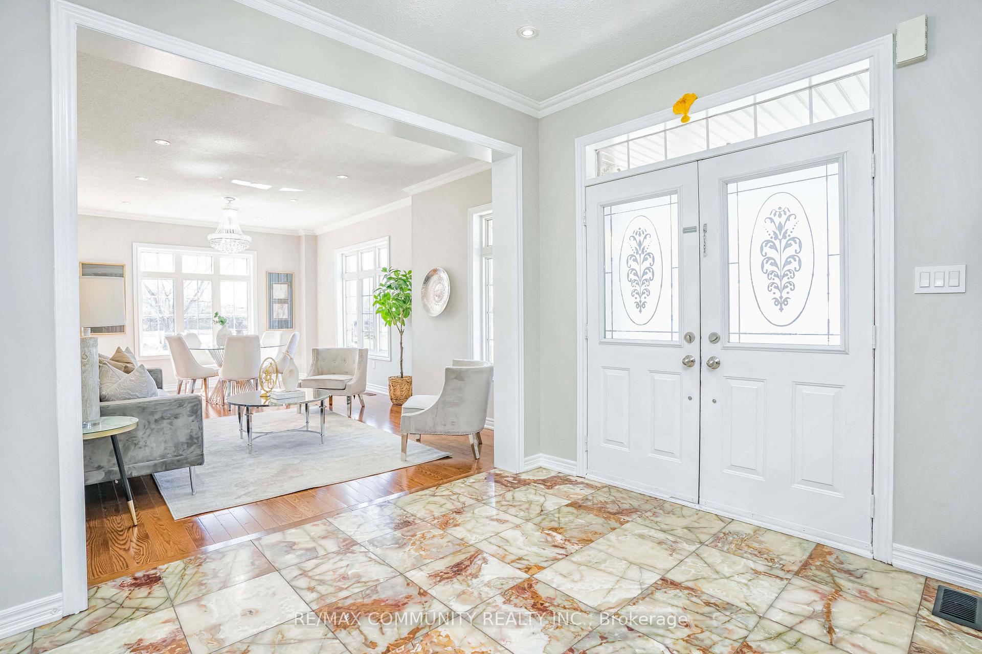 Photo 28 of 42 Reginald Lamb Crescent, Markham, Box Grove — HOMEH