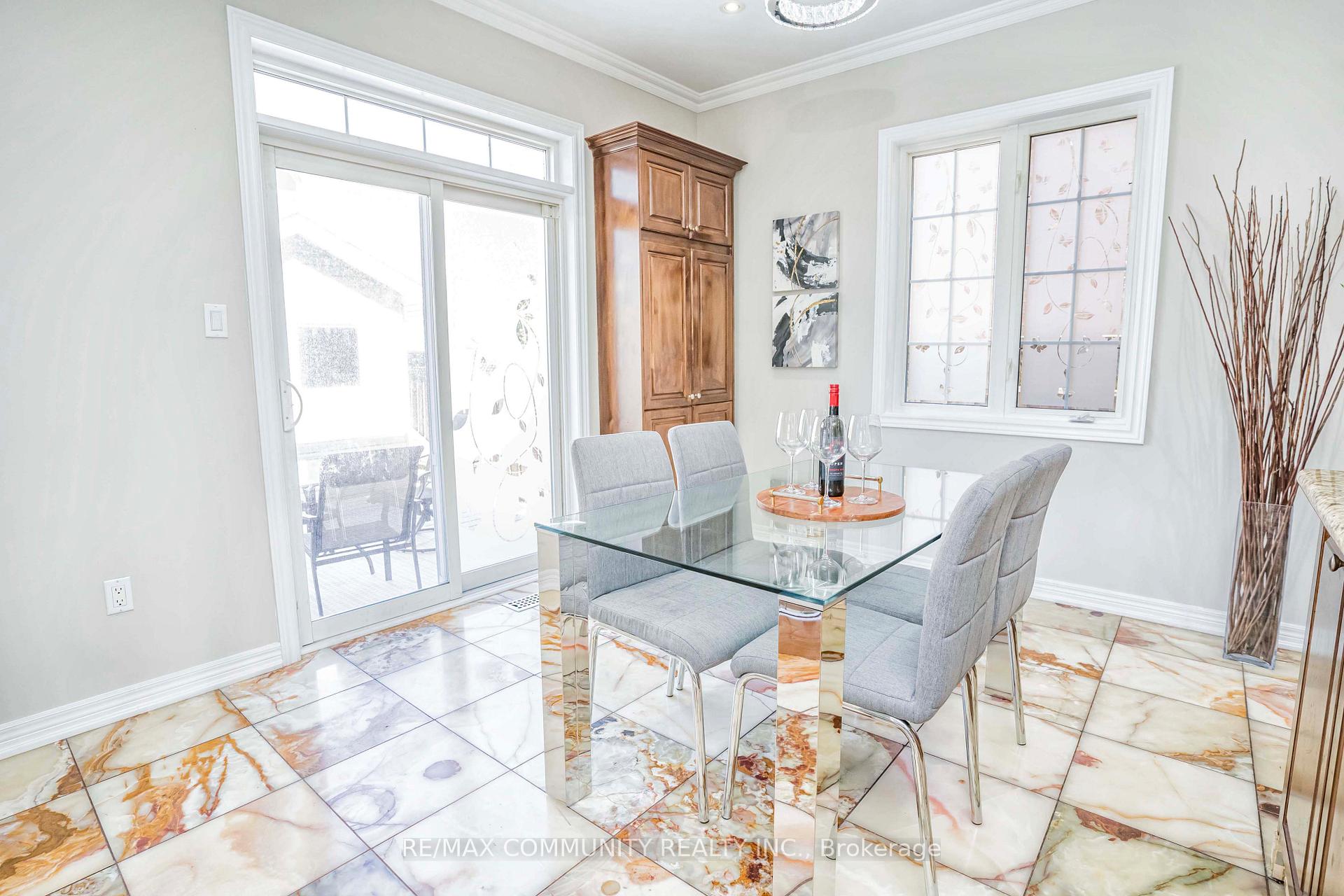 Photo 22 of 42 Reginald Lamb Crescent, Markham, Box Grove — HOMEH