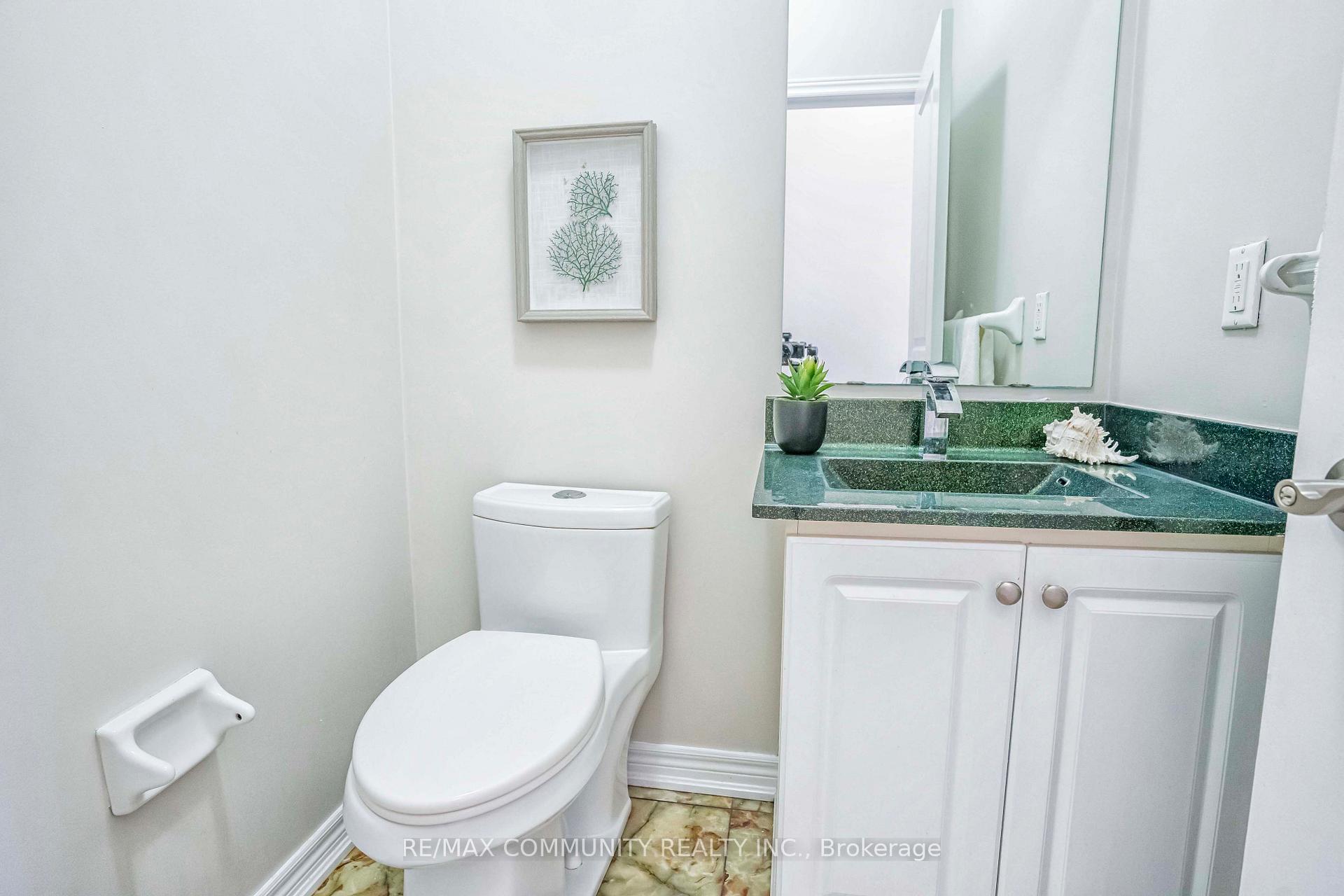 Photo 9 of 42 Reginald Lamb Crescent, Markham, Box Grove — HOMEH