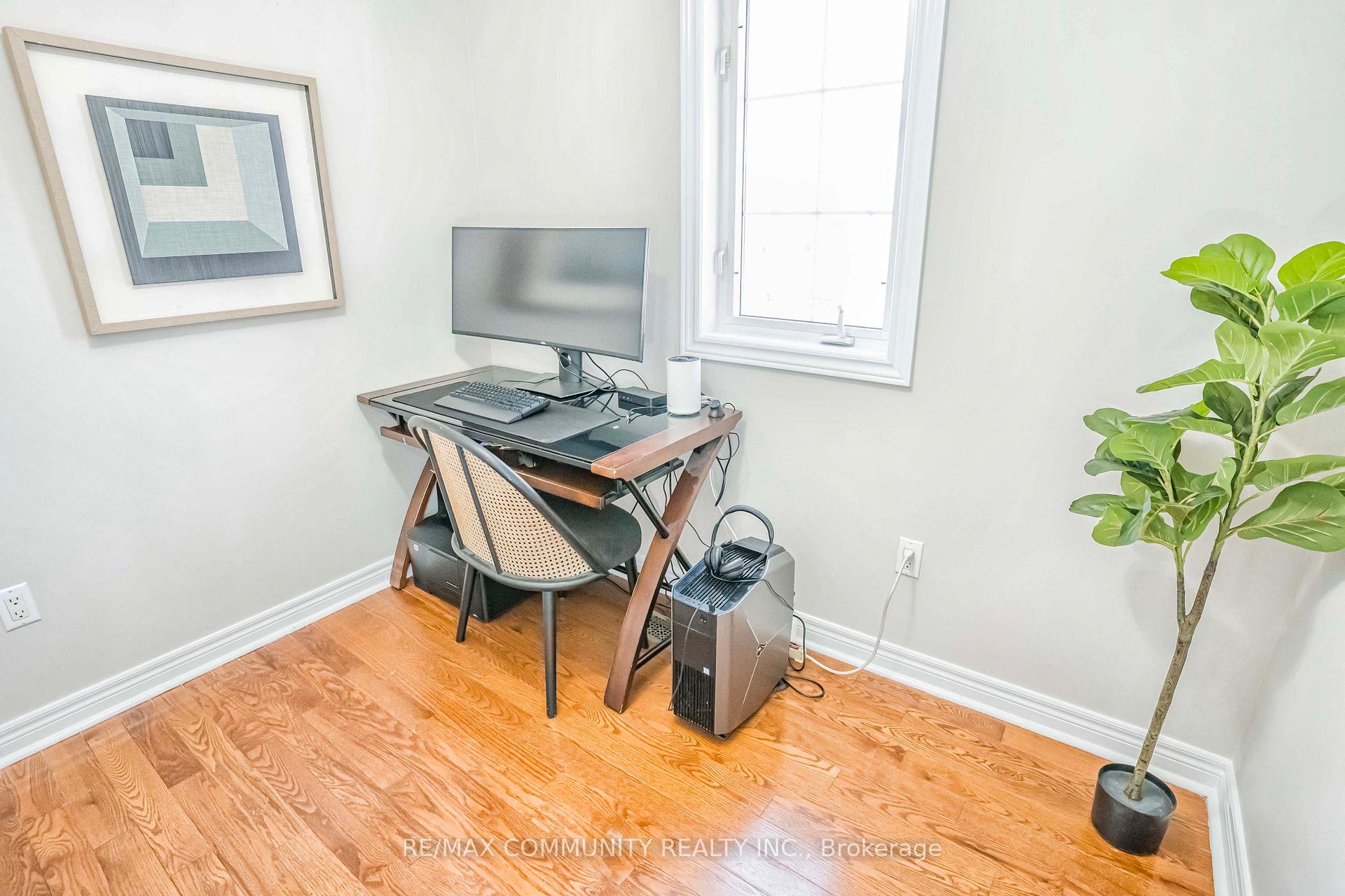 Photo 18 of 42 Reginald Lamb Crescent, Markham, Box Grove — HOMEH