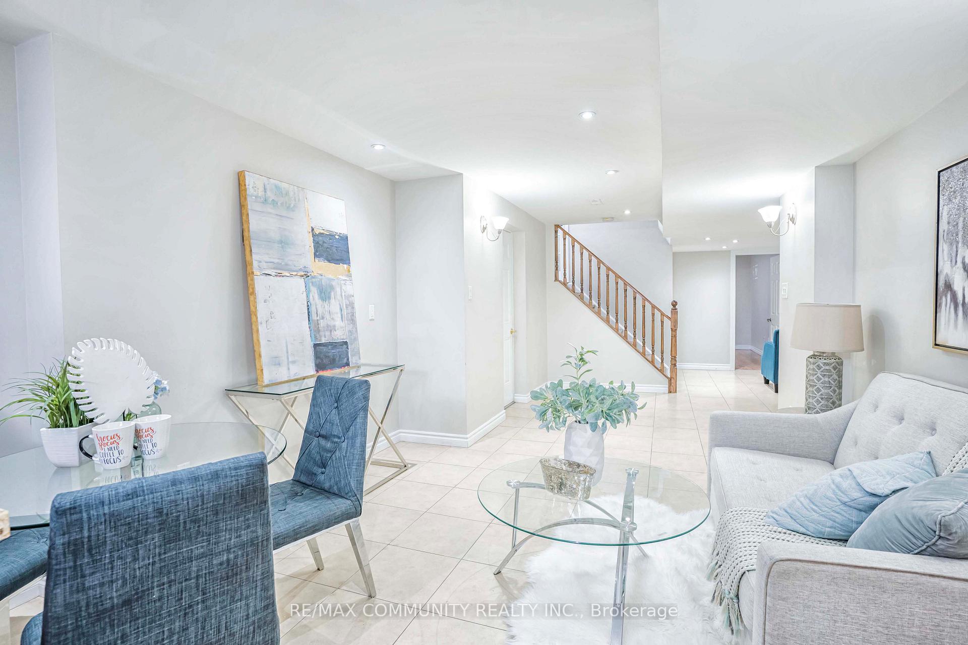 Photo 29 of 42 Reginald Lamb Crescent, Markham, Box Grove — HOMEH