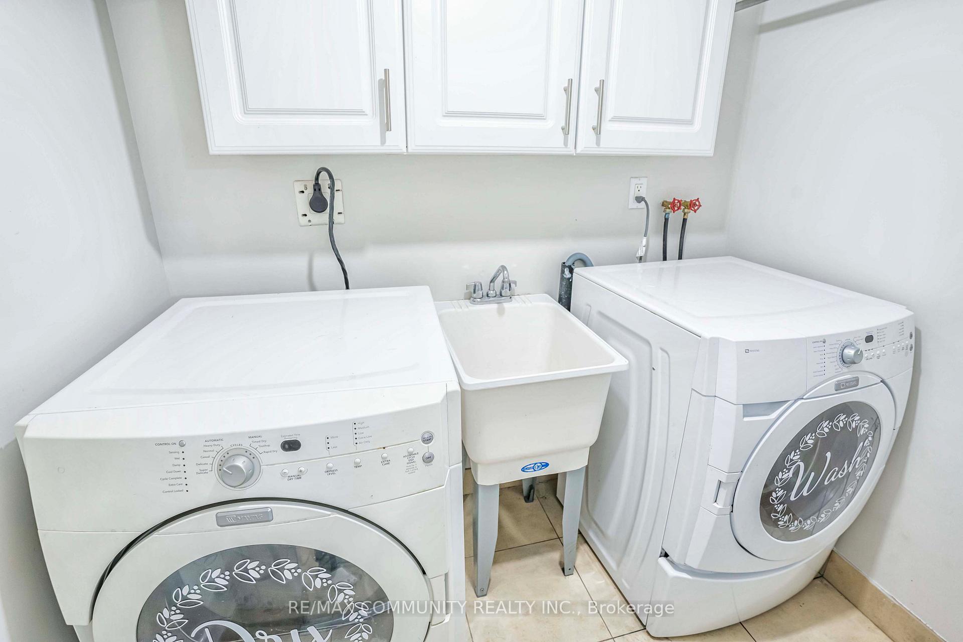 Photo 25 of 42 Reginald Lamb Crescent, Markham, Box Grove — HOMEH