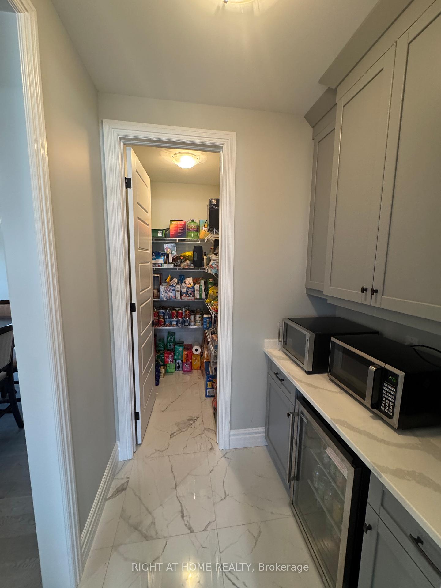 Photo 8 of 1592 Bowler Drive, Windsor — HOMEH