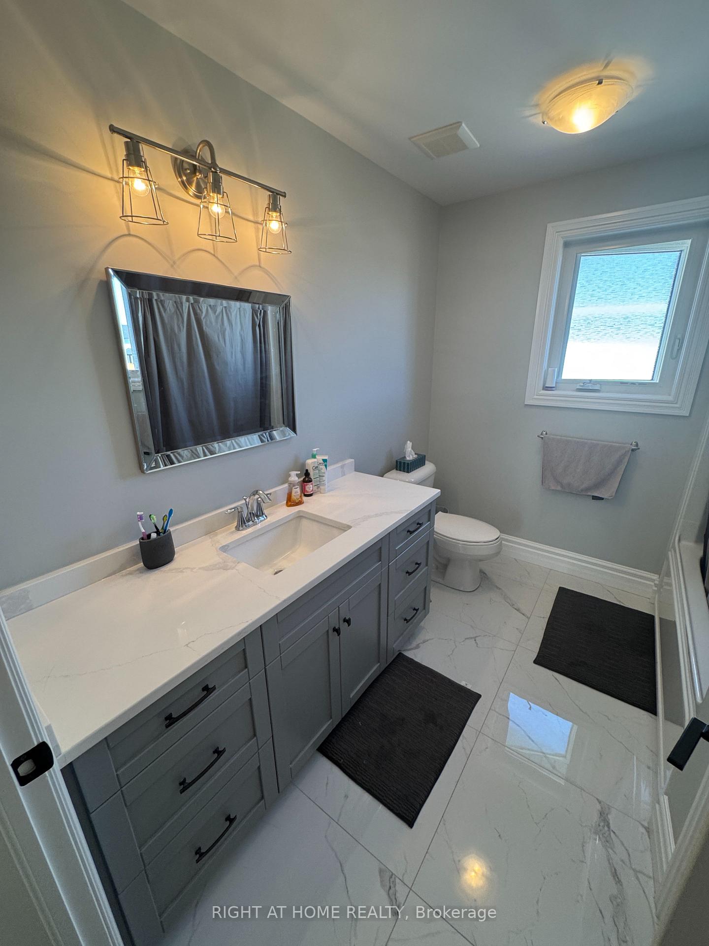 Photo 15 of 1592 Bowler Drive, Windsor — HOMEH