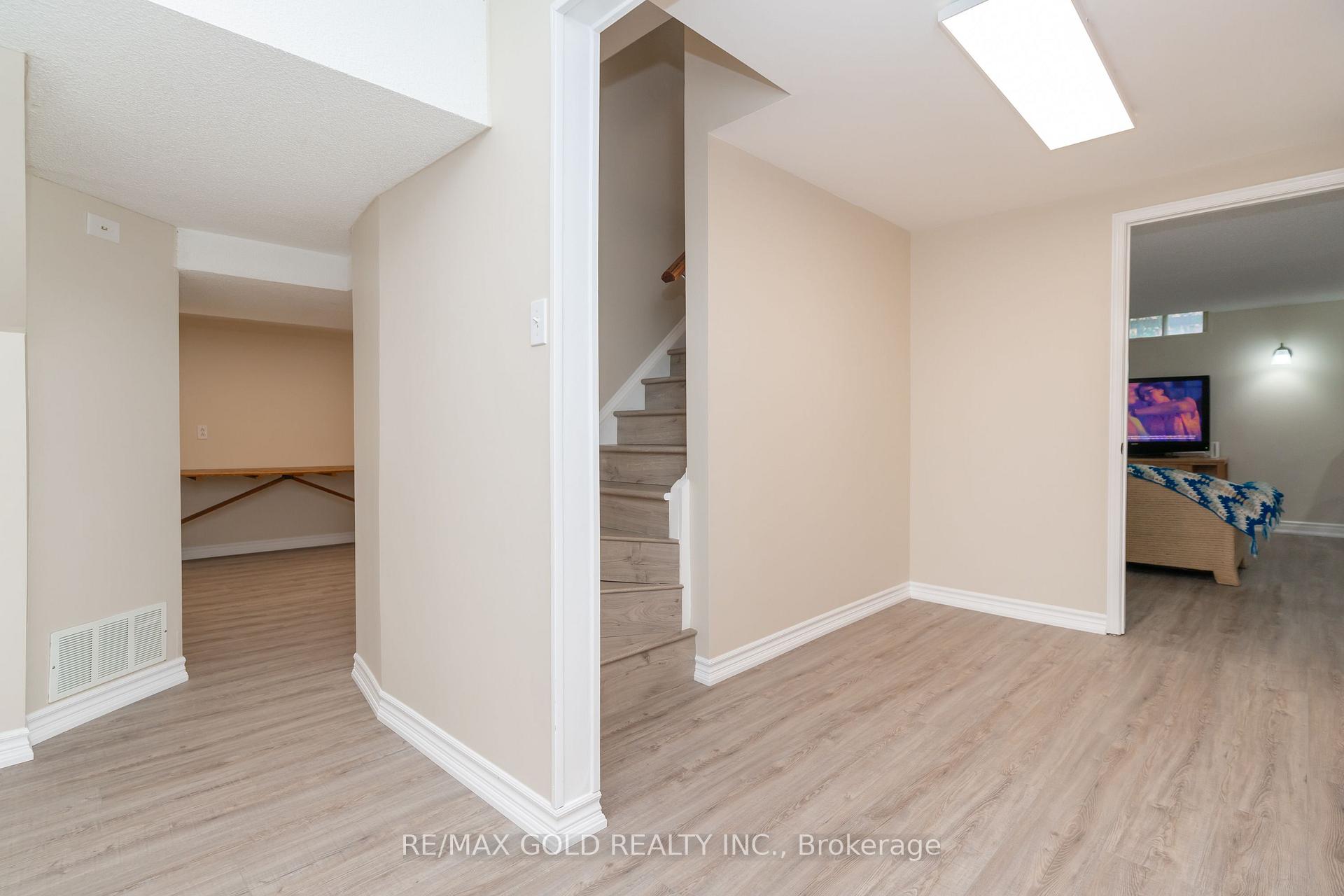 Photo 44 of 7 Wadsworth Circle, Brampton, Snelgrove — HOMEH