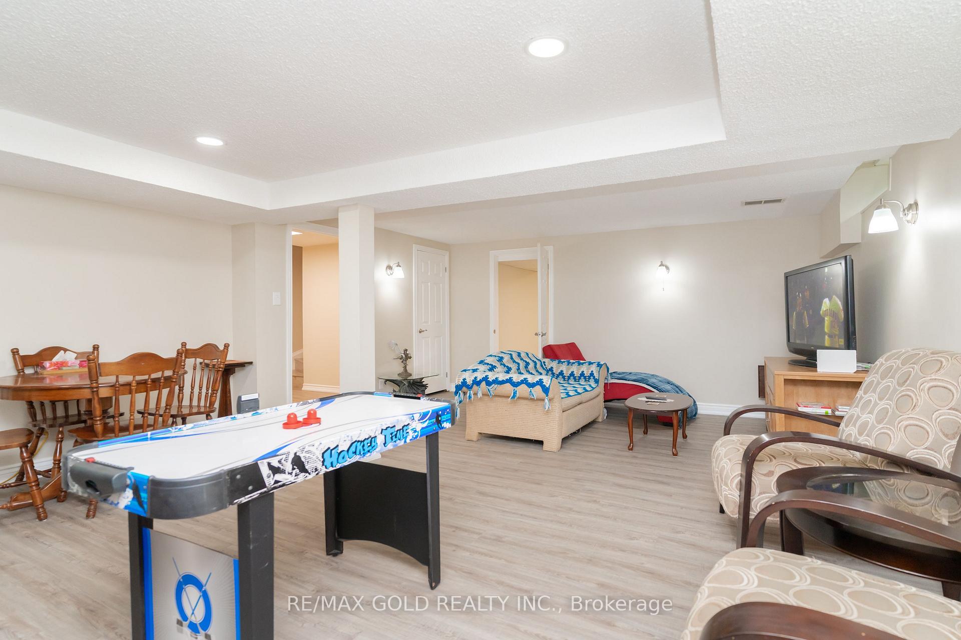 Photo 40 of 7 Wadsworth Circle, Brampton, Snelgrove — HOMEH