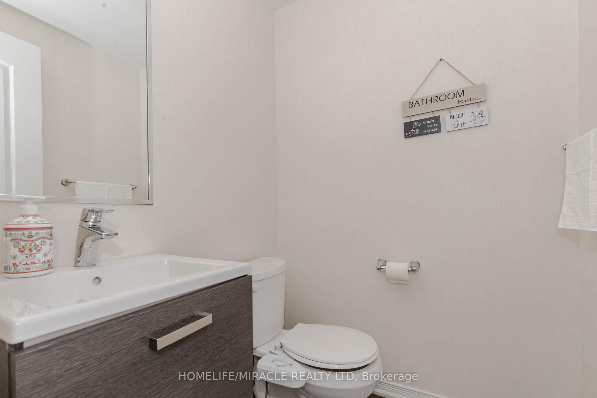 Photo 10 of 138 Baffin Crescent, Brampton, Northwest Brampton — HOMEH