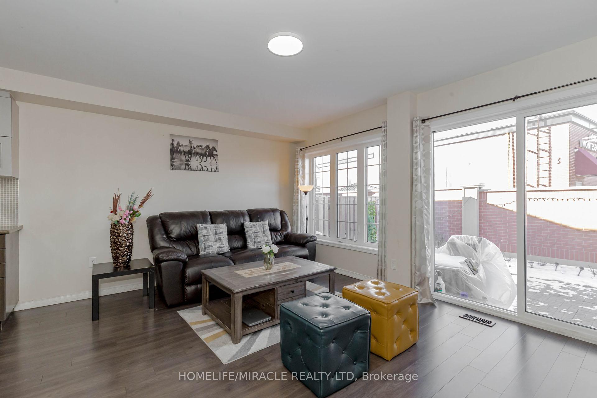 Photo 18 of 138 Baffin Crescent, Brampton, Northwest Brampton — HOMEH