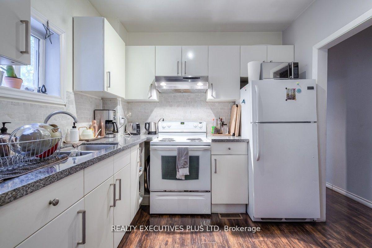 Photo 5 of 54 Metcalfe Street, Toronto, Cabbagetown-South St. James Town — HOMEH