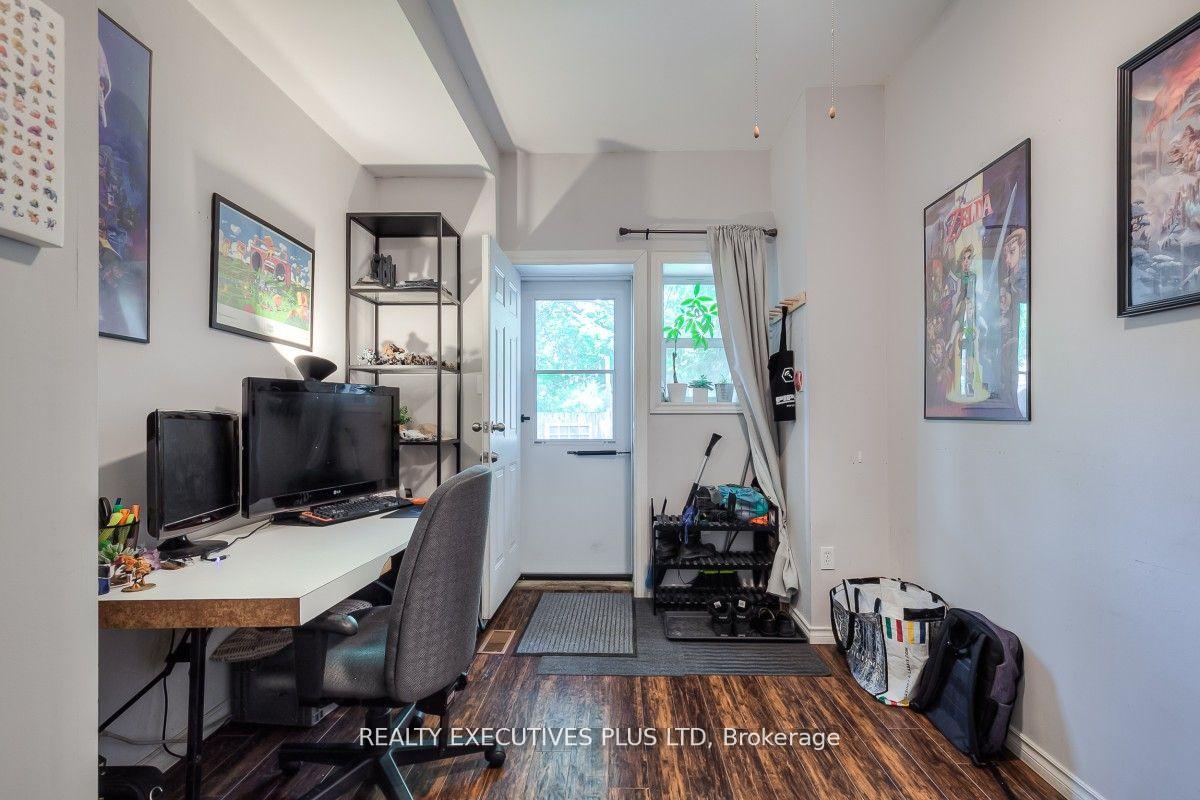 Photo 8 of 54 Metcalfe Street, Toronto, Cabbagetown-South St. James Town — HOMEH